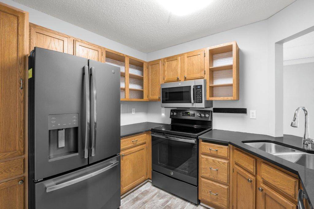 Eagan, MN 55123,1063 Duckwood DR #104