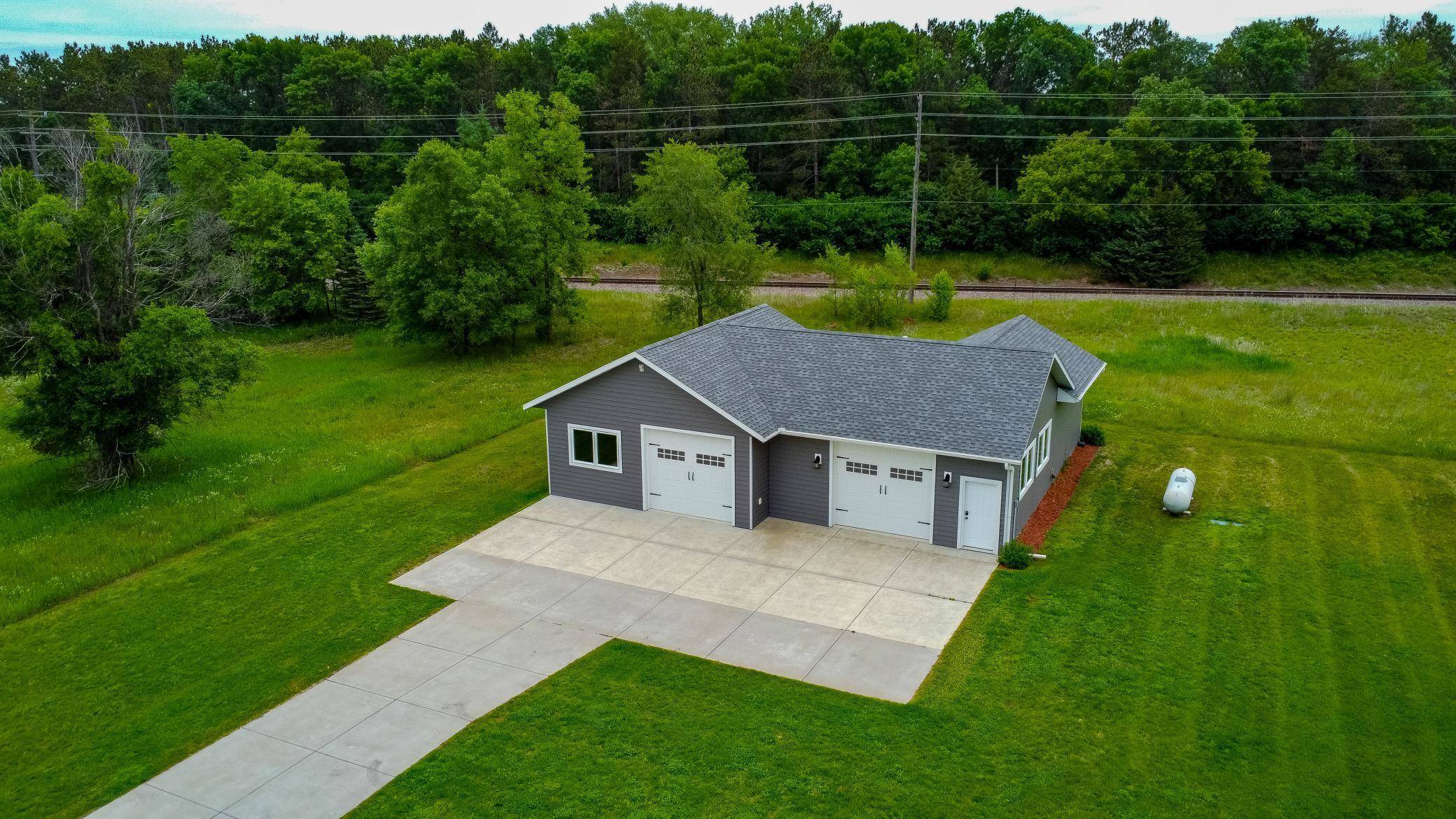 Little Falls, MN 56345,1001 Call PL