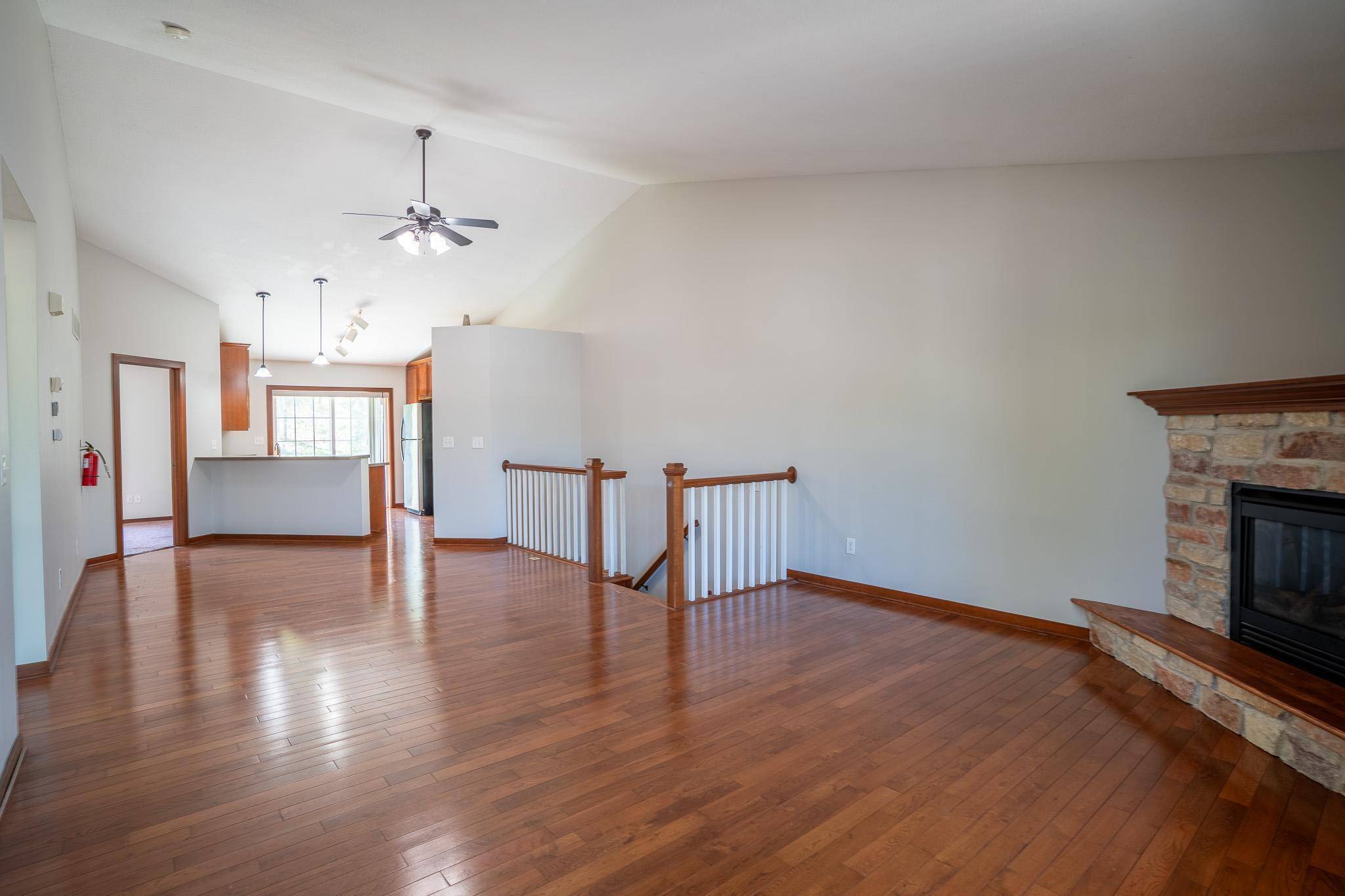 South Saint Paul, MN 55075,1550 Lincoln Park DR