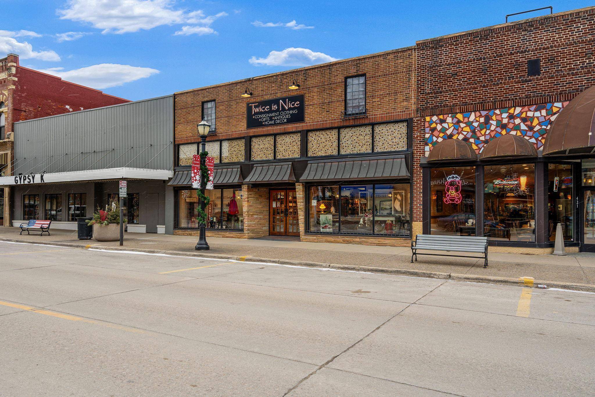 Austin, MN 55912,417 N Main ST