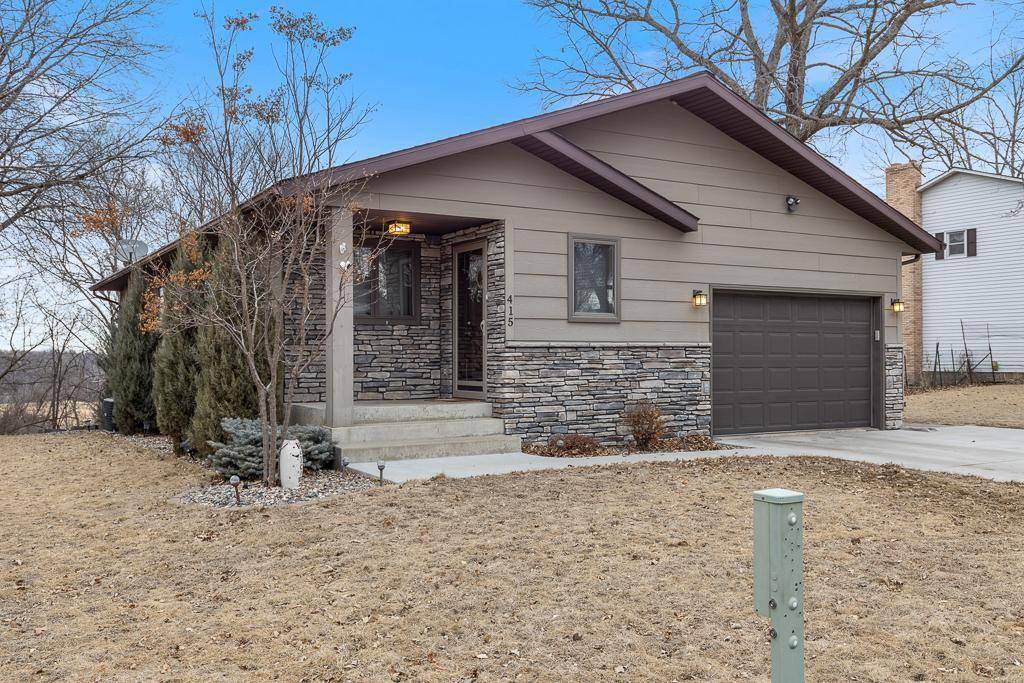 Redwood Falls, MN 56283,415 E Oak ST