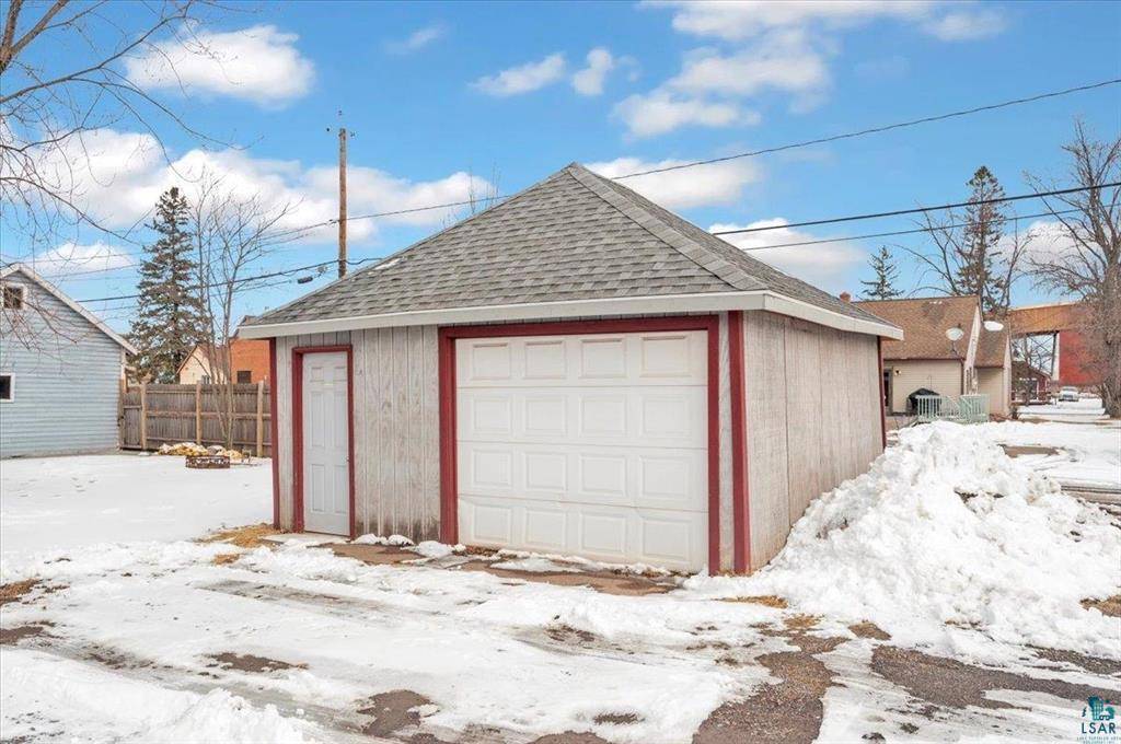 Superior, WI 54880,3729 & 3731 E 2nd ST