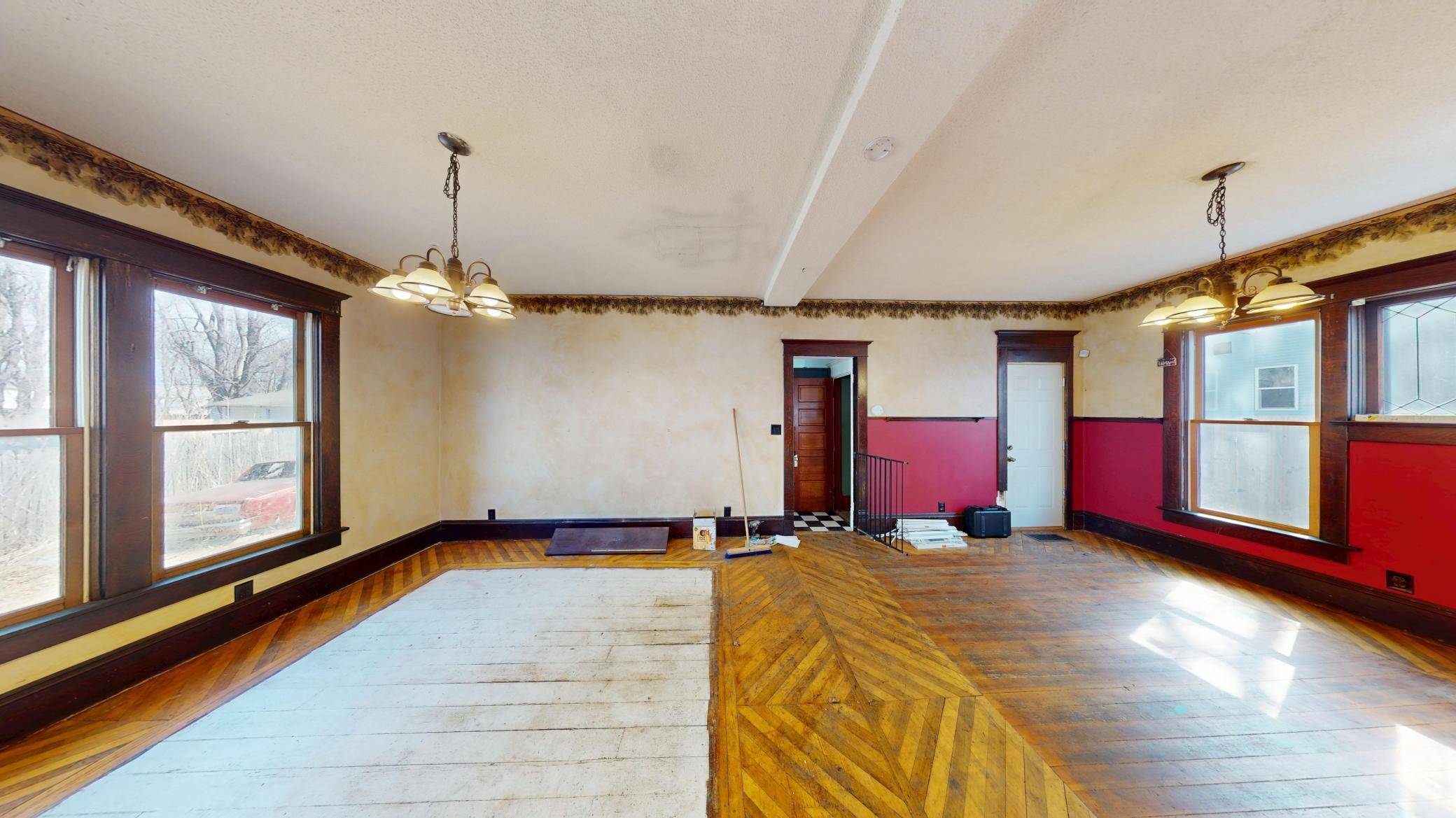 Albert Lea, MN 56007,809 Jefferson AVE