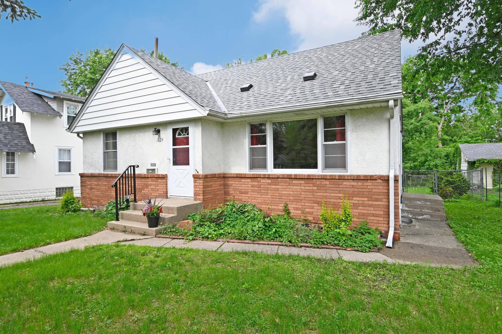 Saint Louis Park, MN 55416,1624 Princeton AVE S