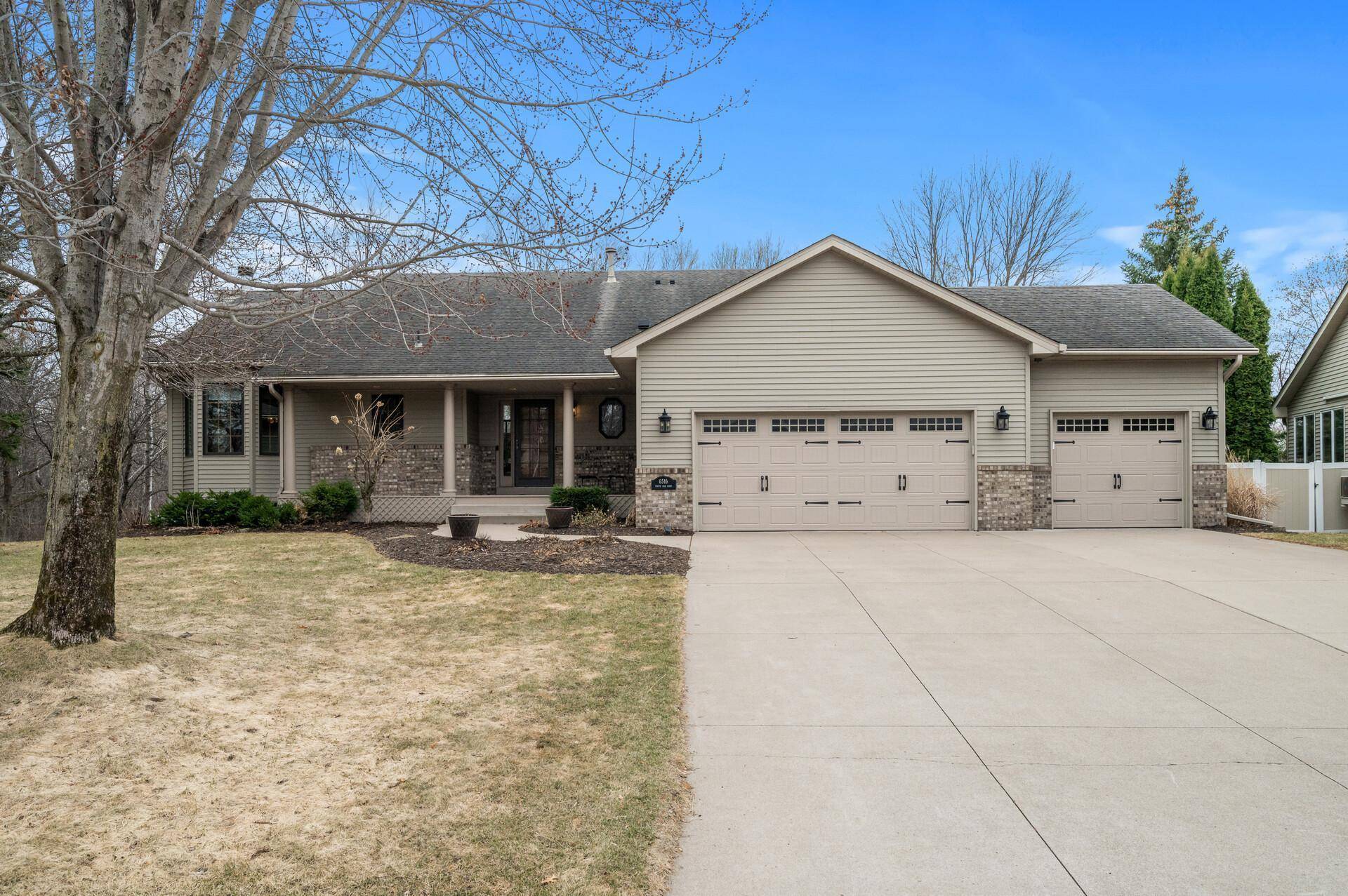 Lino Lakes, MN 55038,6516 White Oak RD