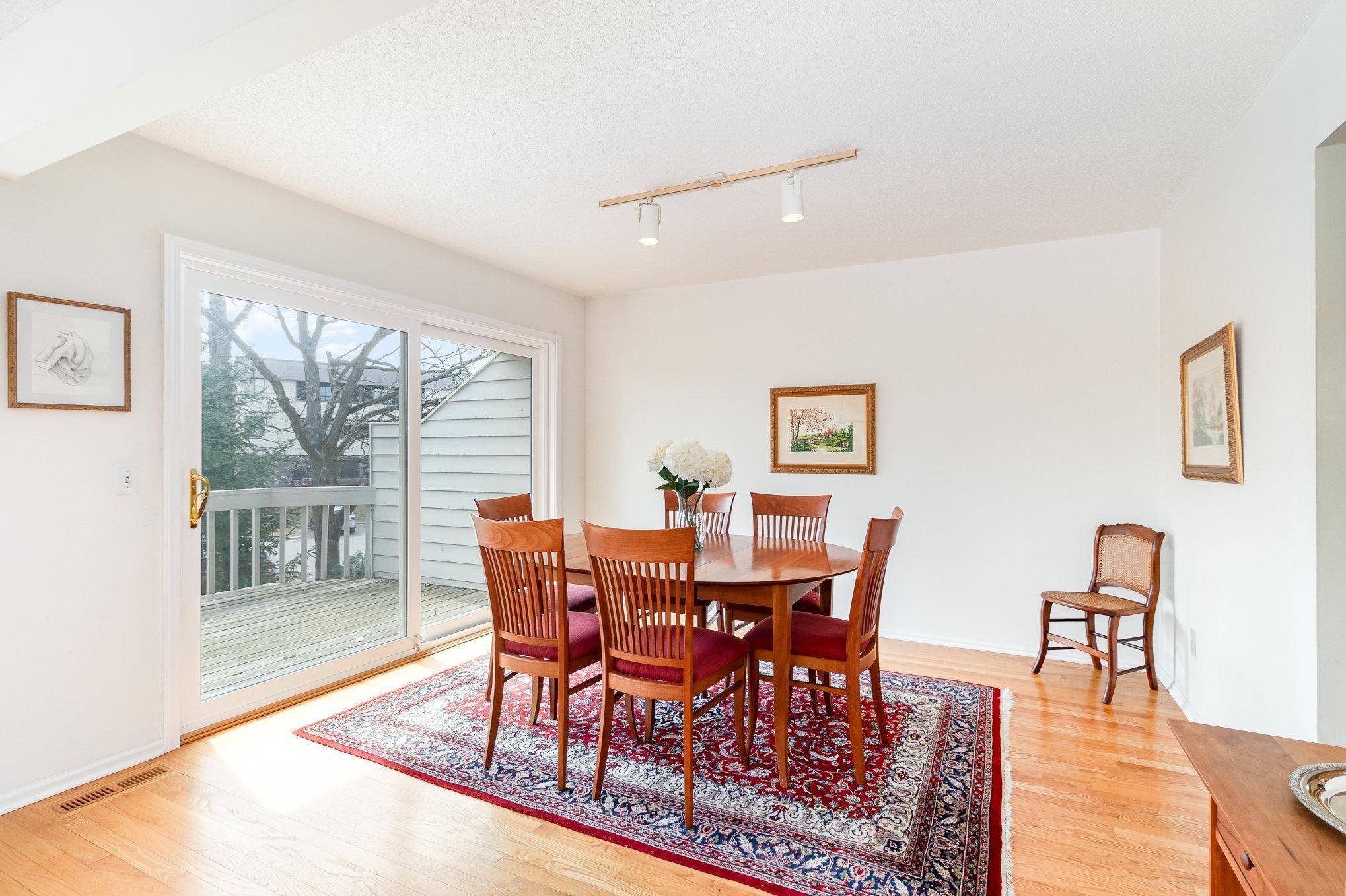 Edina, MN 55439,7470 Cahill RD