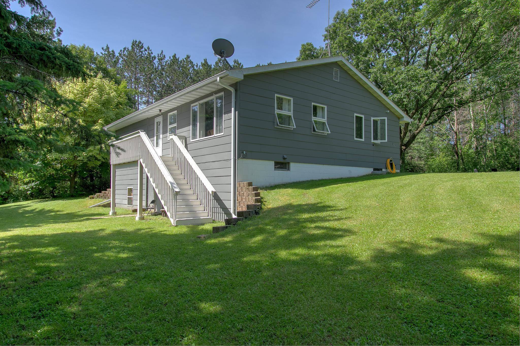 Mora, MN 55051,2071 Erickson LN
