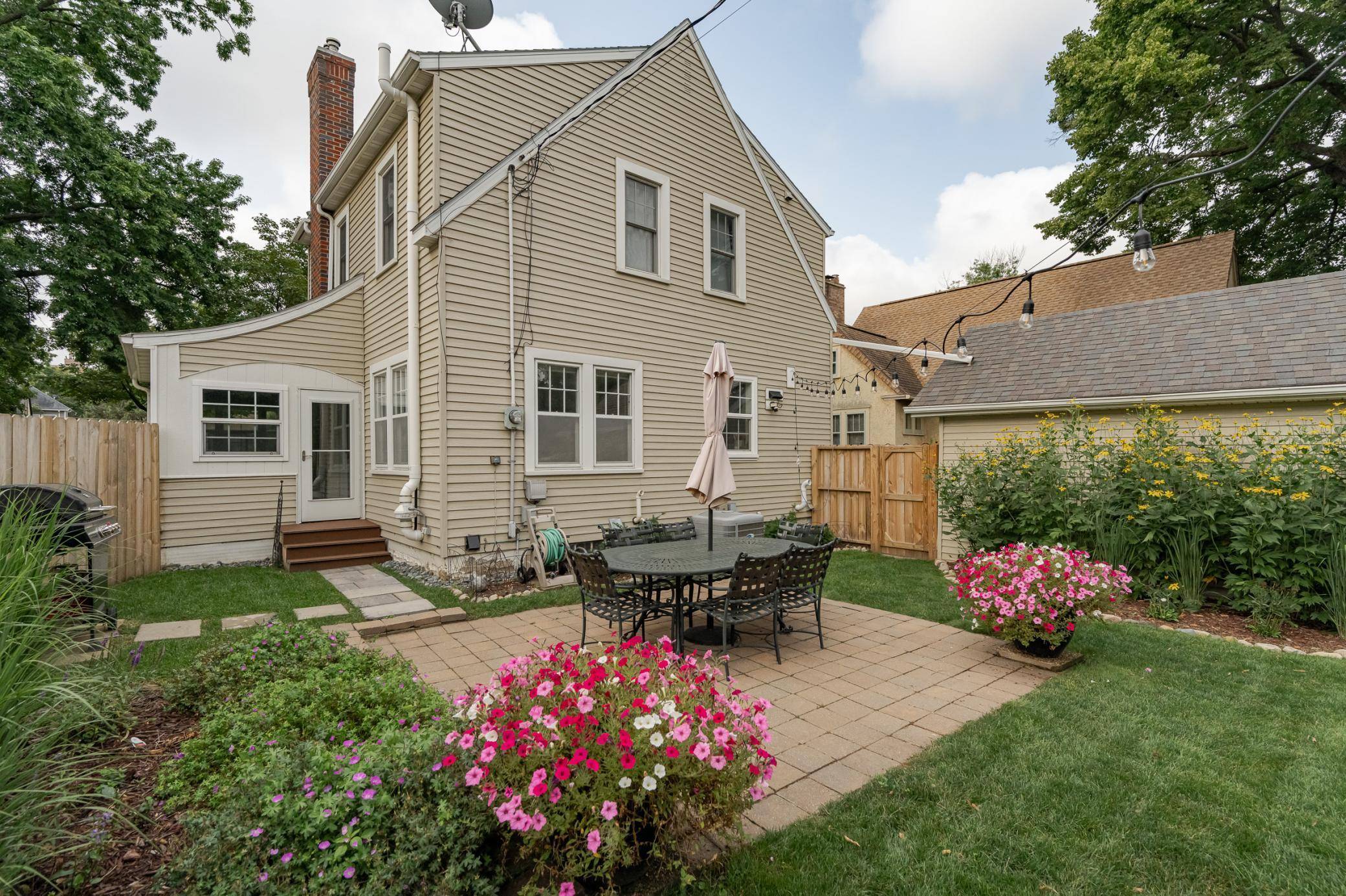 Rochester, MN 55901,1225 1st ST NW