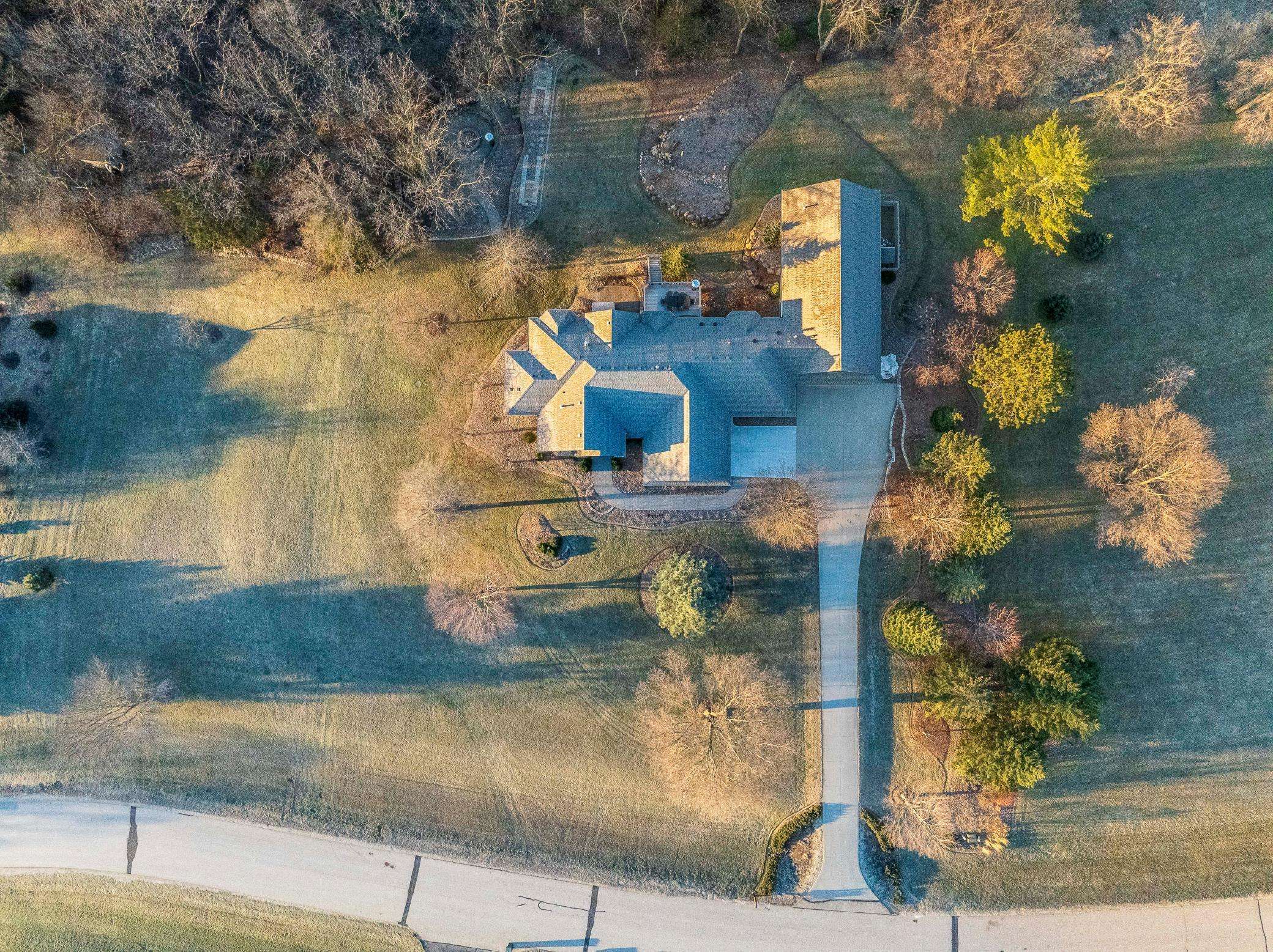 Rochester, MN 55901,100 River Bluff PL NW