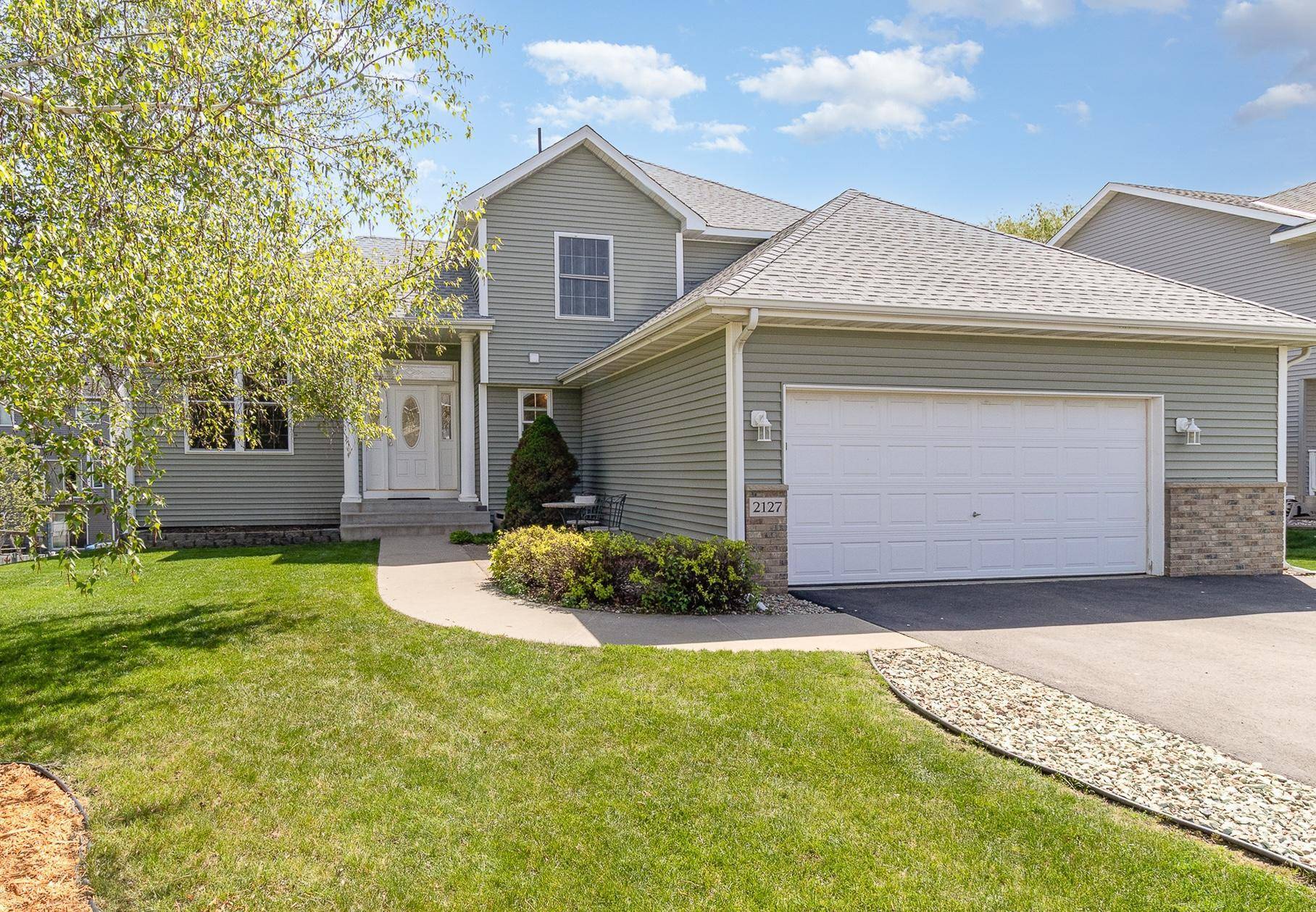 Shakopee, MN 55379,2127 Ormond DR