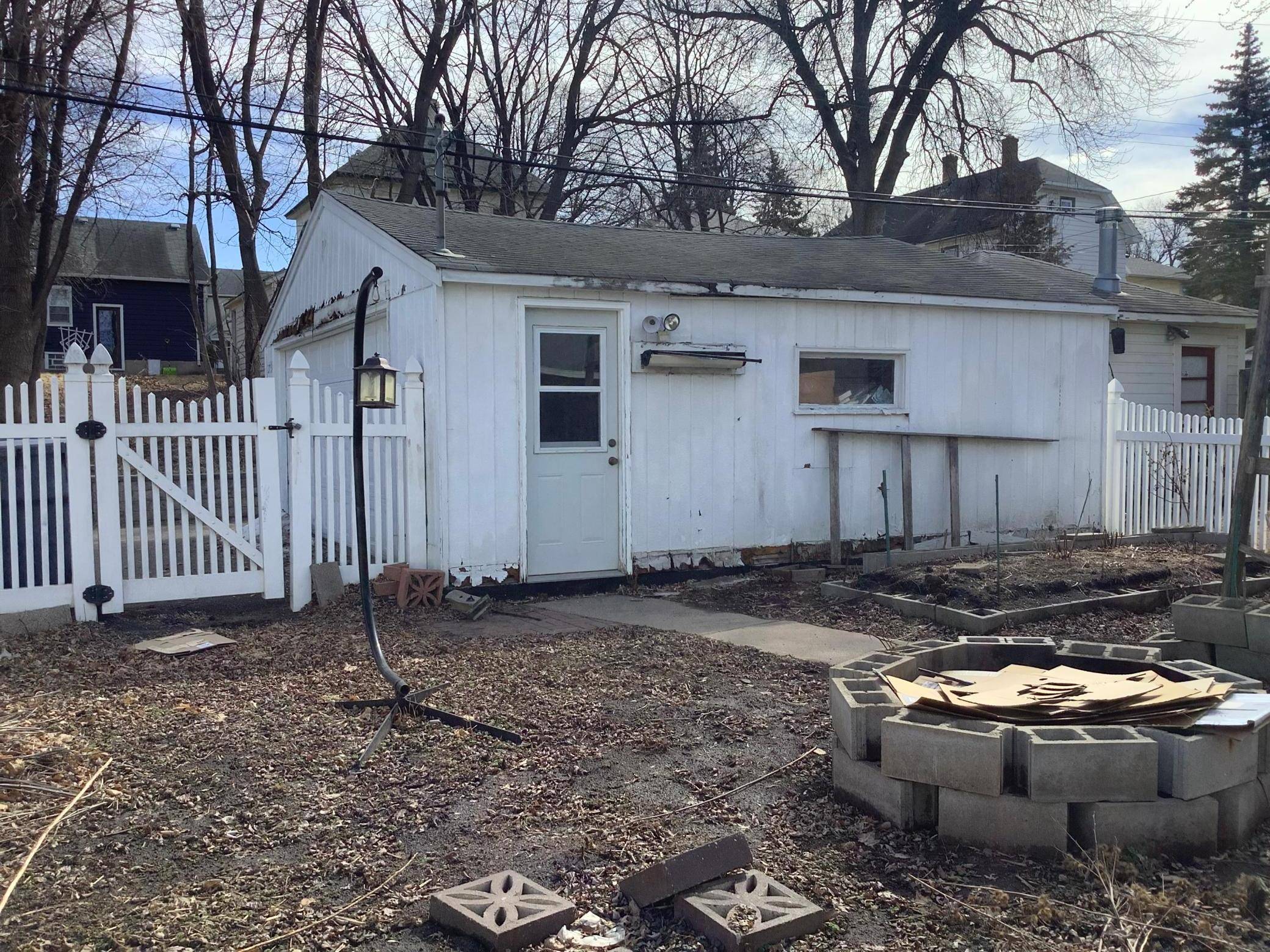 Minneapolis, MN 55418,2731 Buchanan ST NE