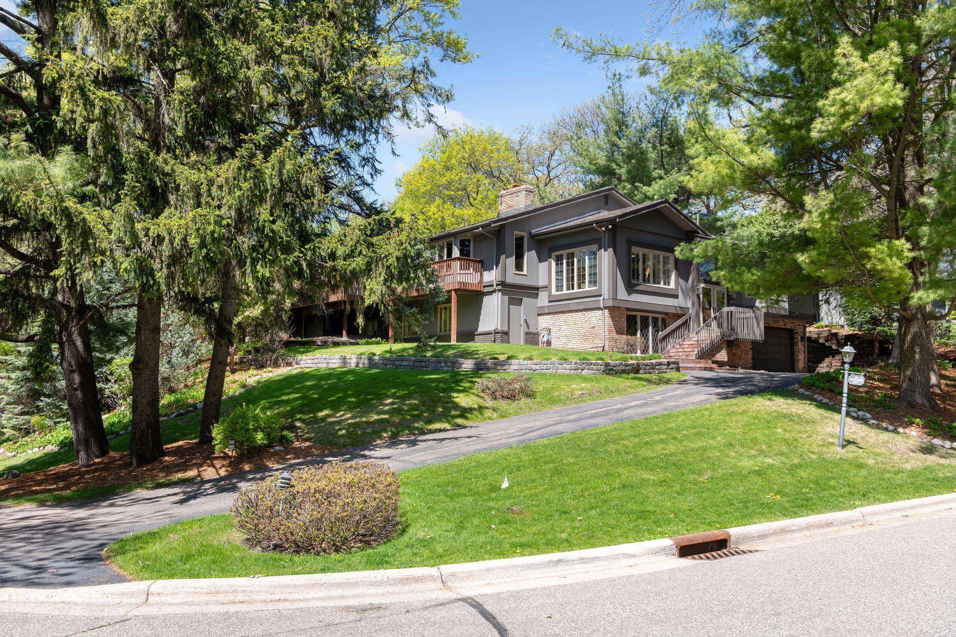 Golden Valley, MN 55416,508 Westwood DR S