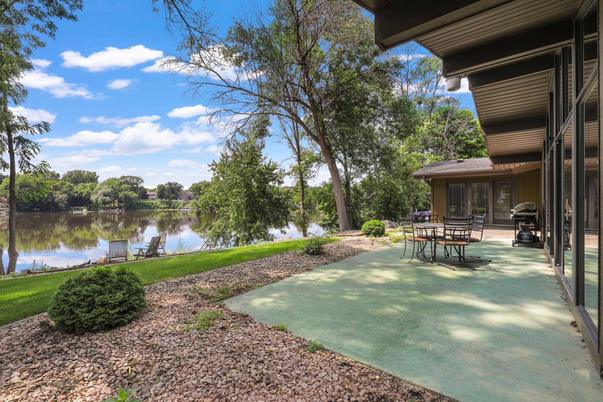 Anoka, MN 55303,1710 West LN