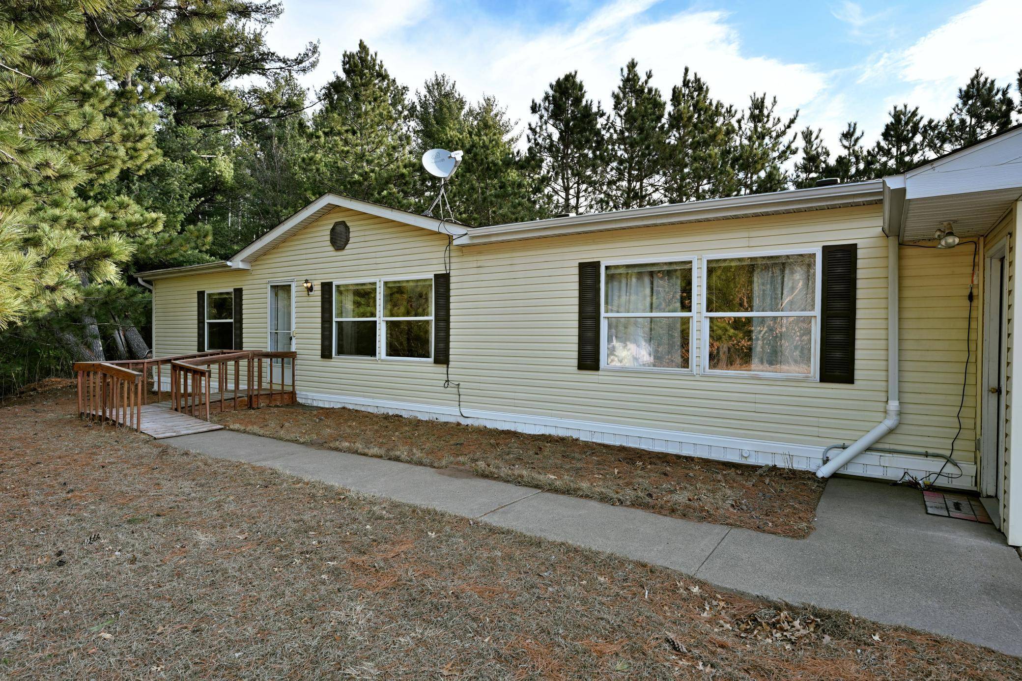Grantsburg, WI 54840,14376 State Road 70