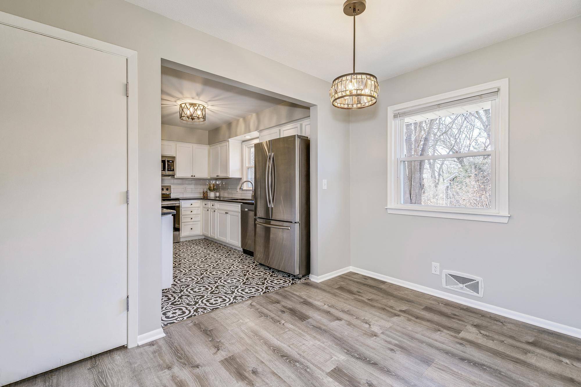 Shoreview, MN 55126,300 Lilac LN