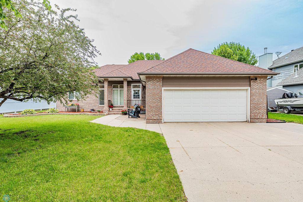 Fargo, ND 58104,3033 38 1/2 AVE S