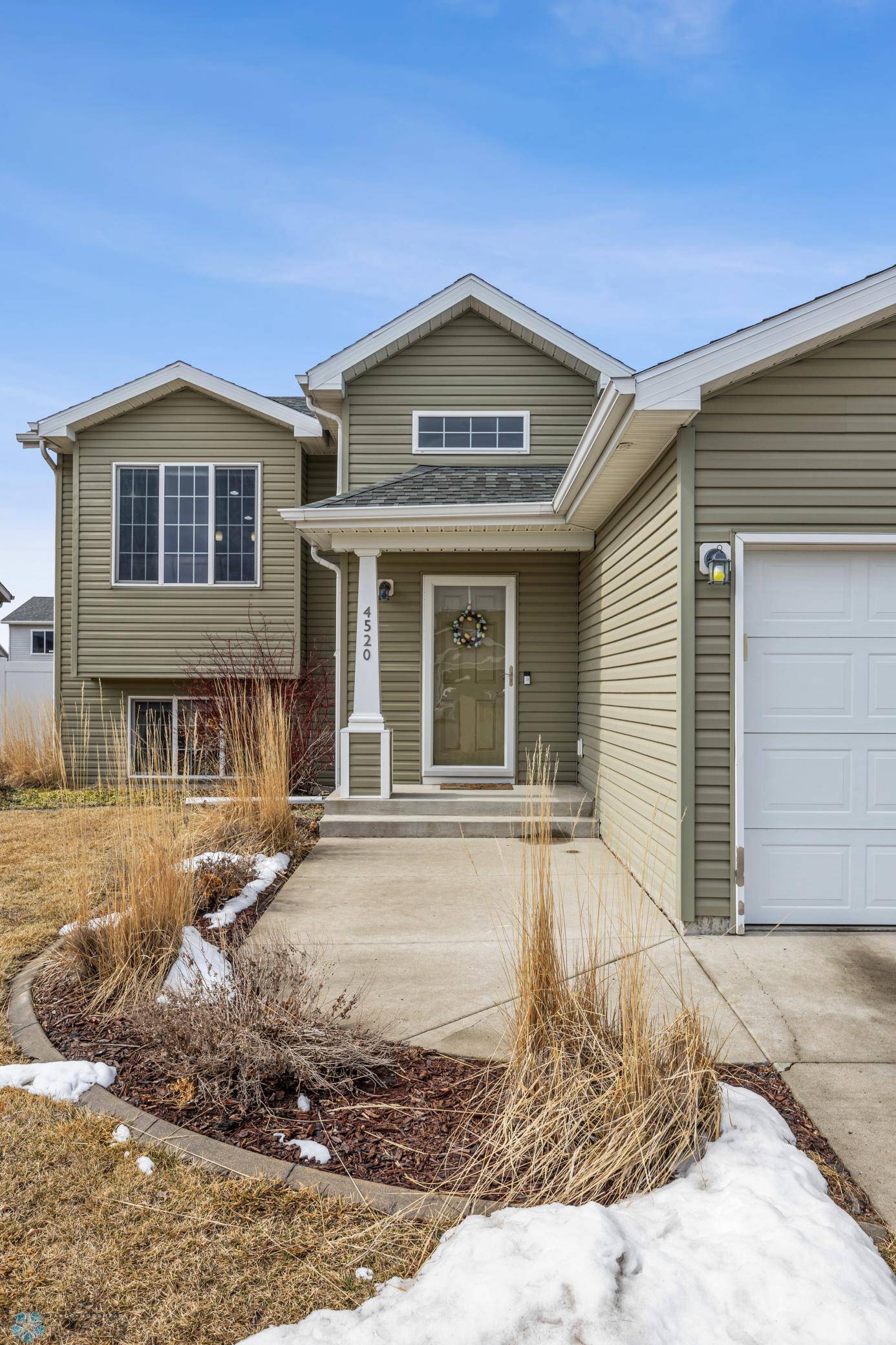 West Fargo, ND 58078,4520 Newport LN