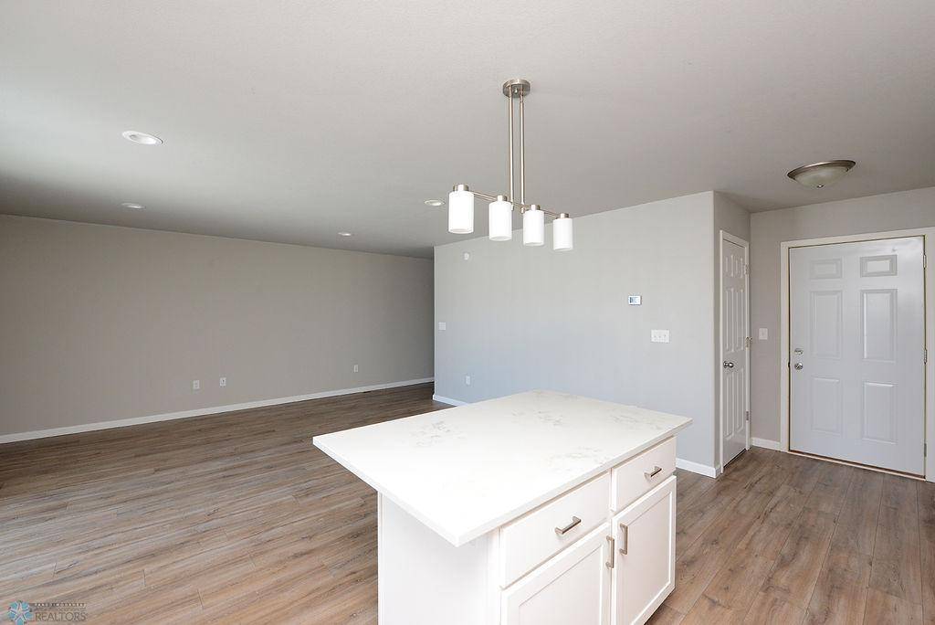 Fargo, ND 58078,1062 Highland LN W