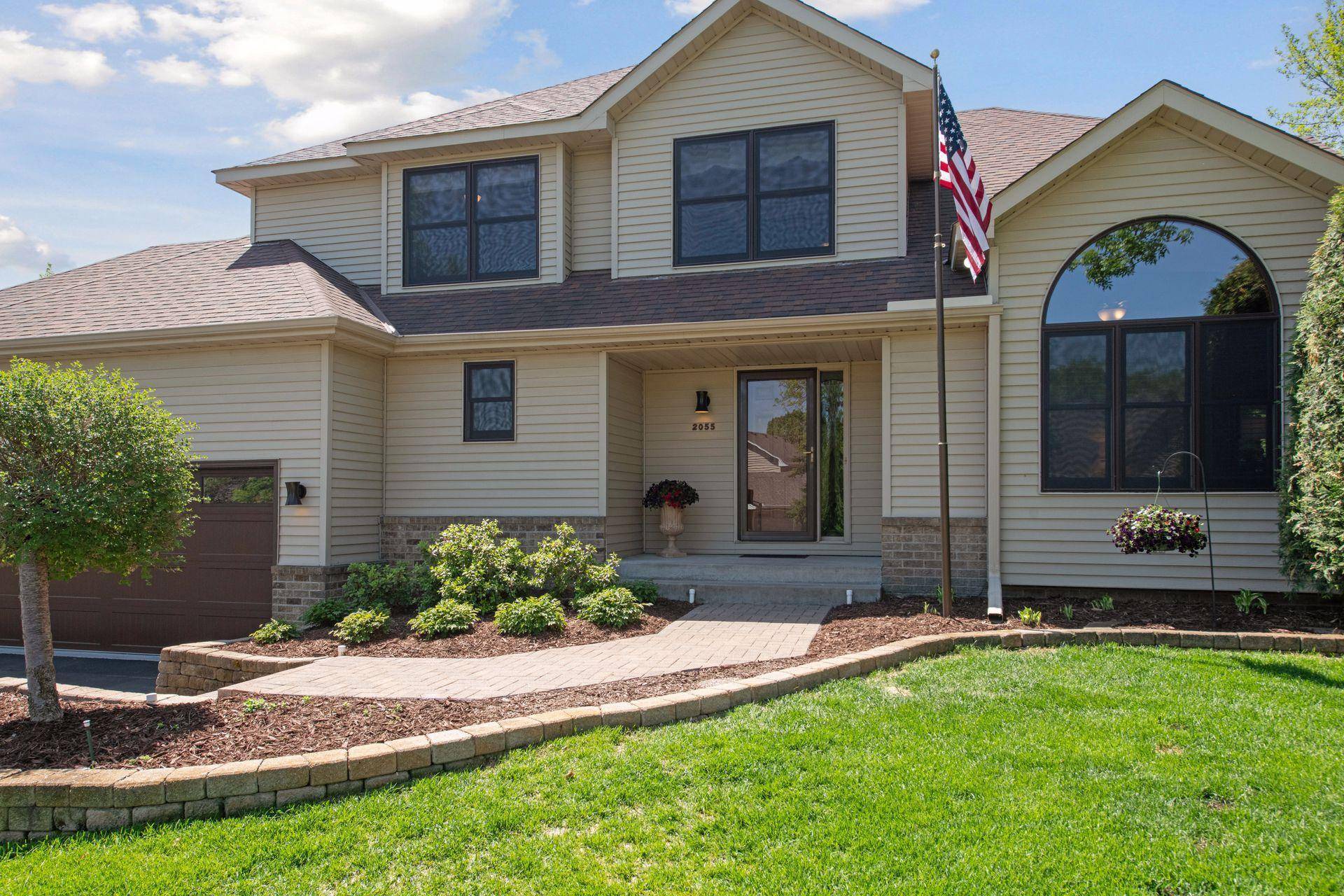 Victoria, MN 55386,2055 Woodstone DR