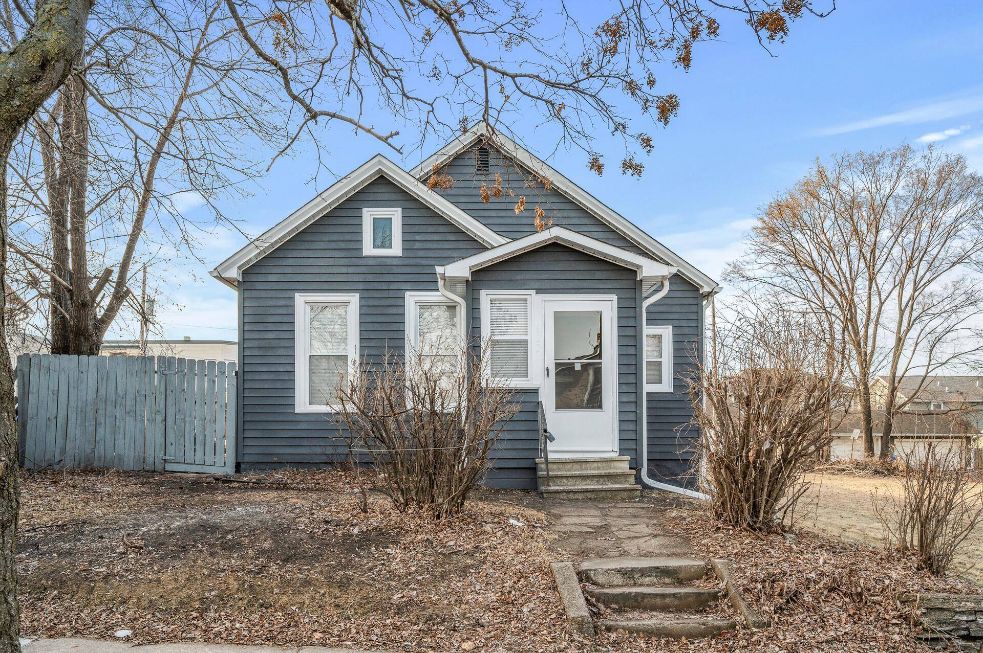 Saint Paul, MN 55130,622 Wells ST
