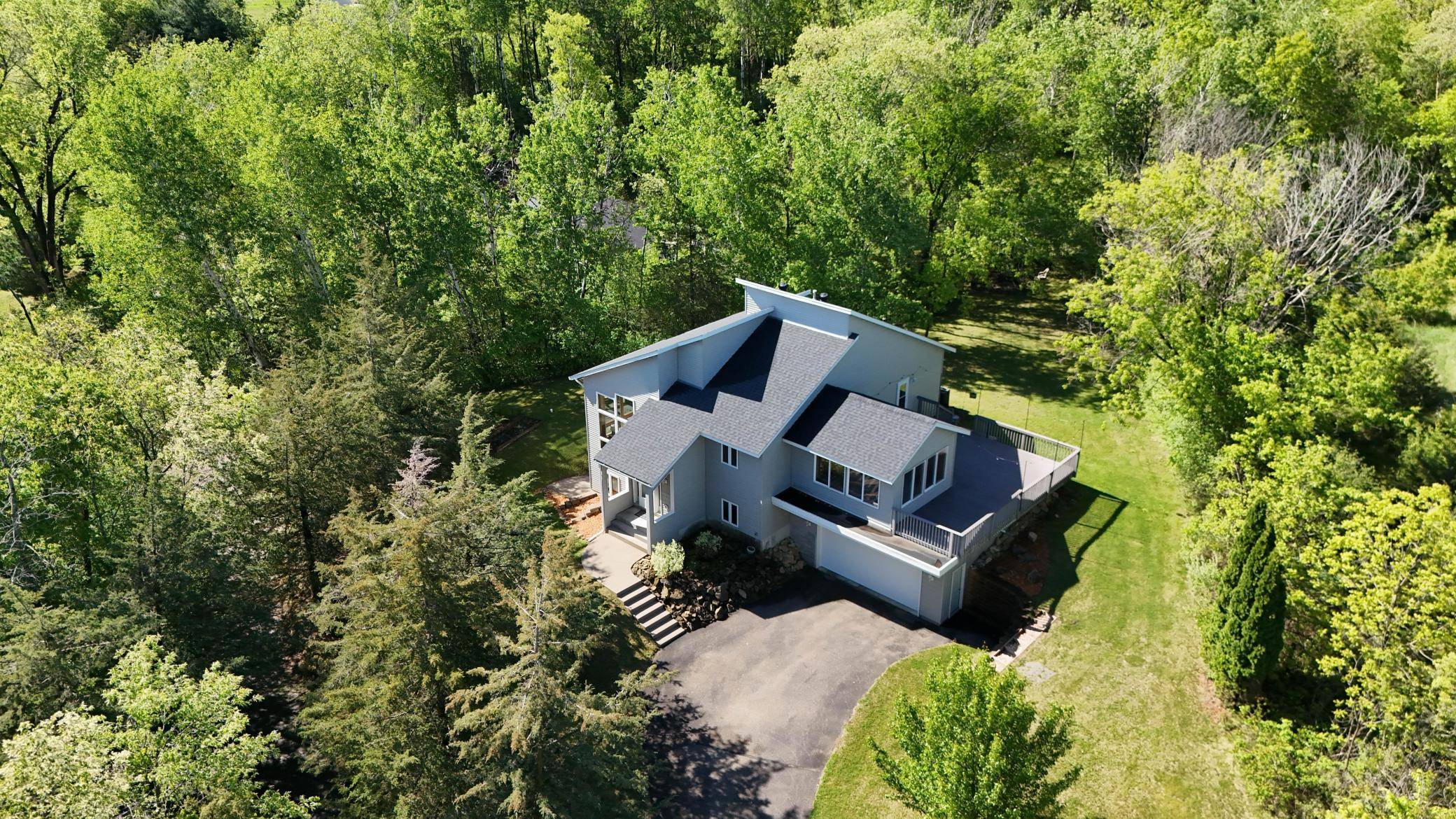 River Falls, WI 54022,292 Townsvalley RD