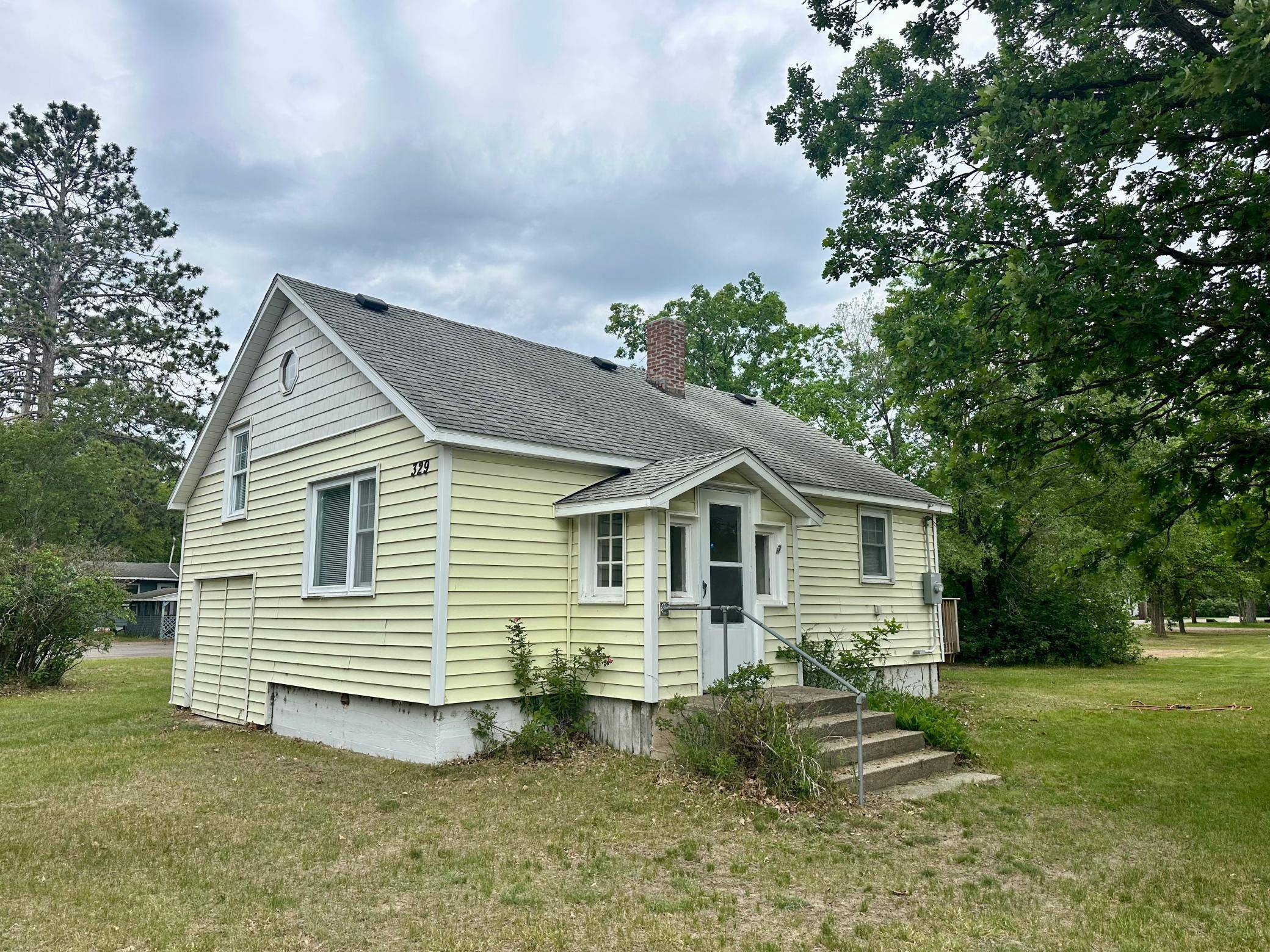 Menahga, MN 56464,329 Main ST NW