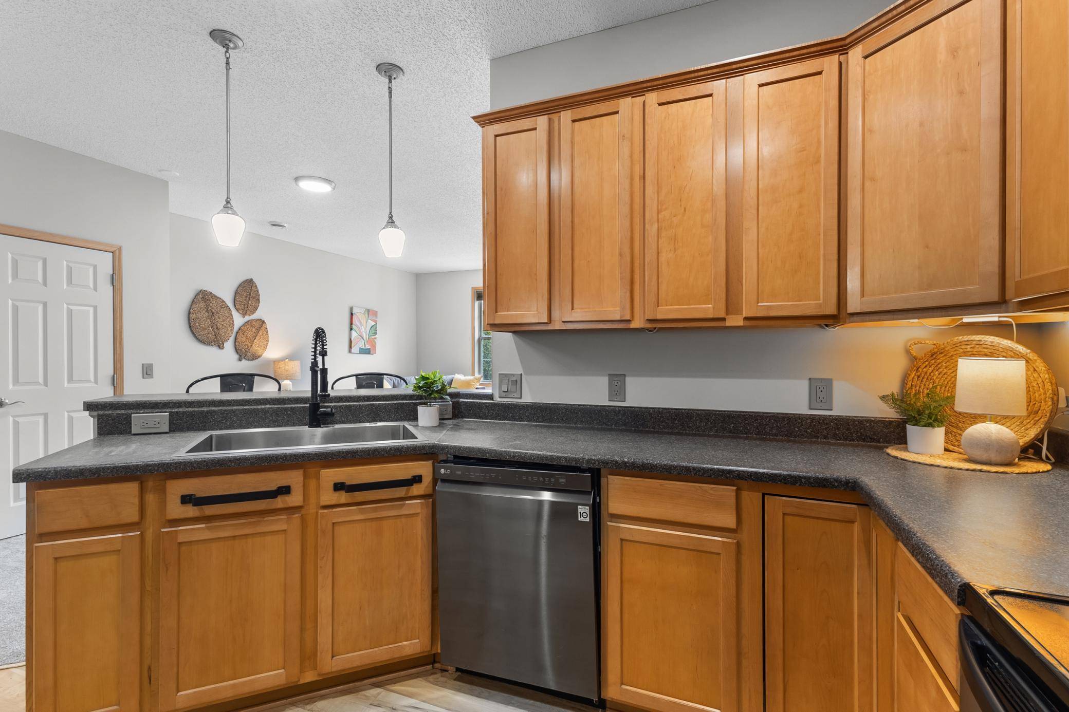 Woodbury, MN 55129,3490 Cherry LN #C