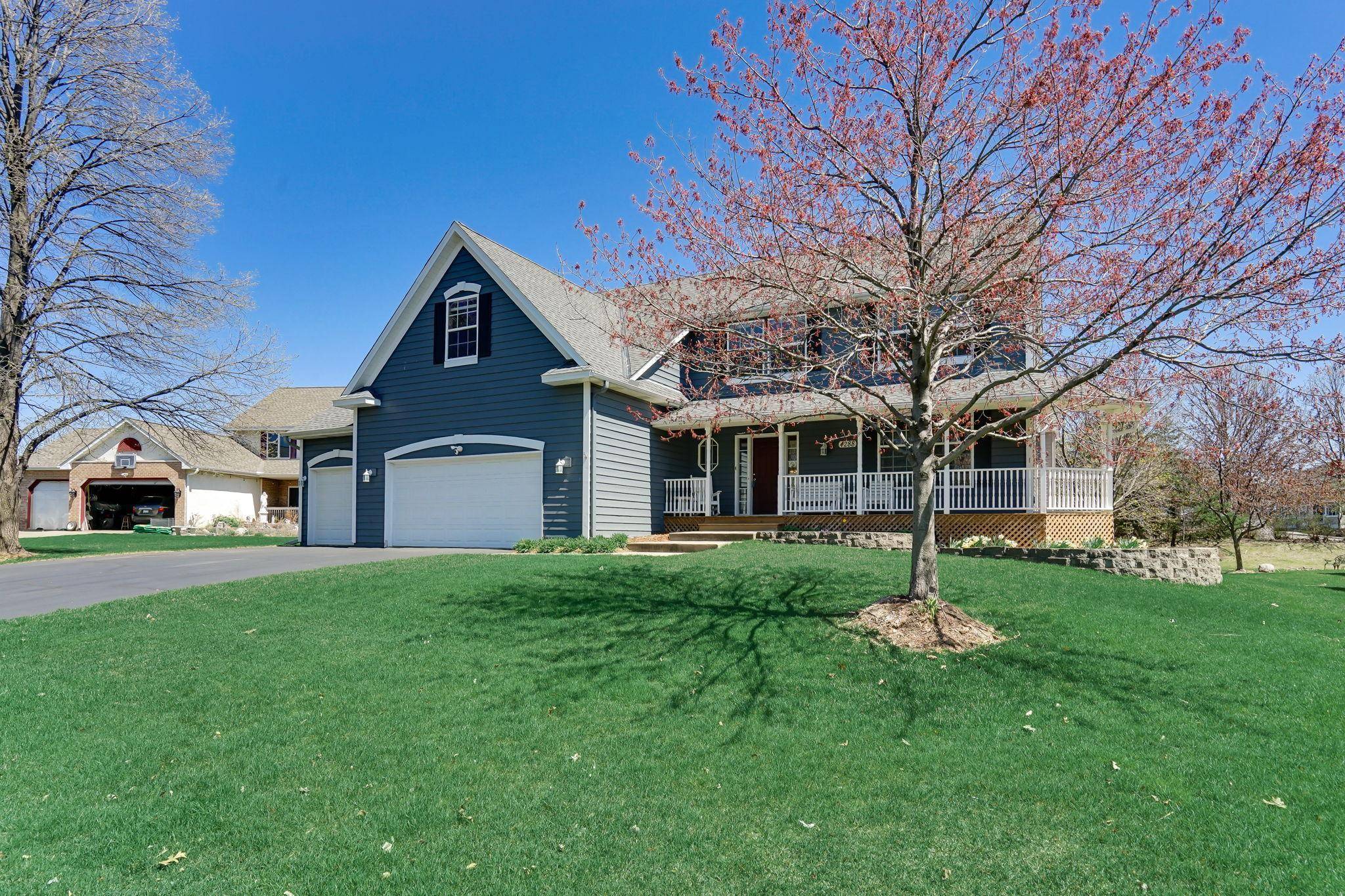 Eagan, MN 55122,4288 Pintail CT
