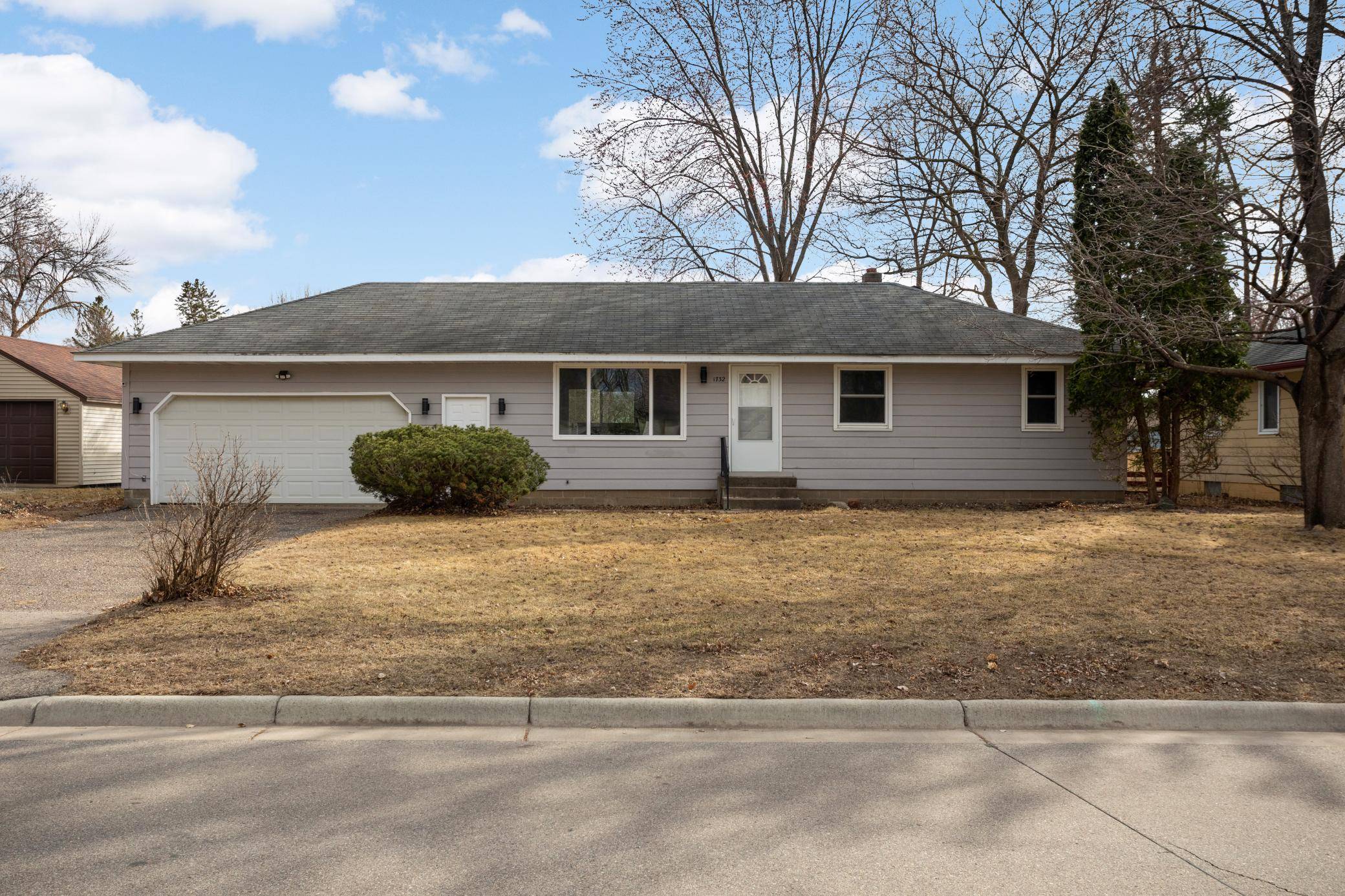 Shoreview, MN 55126,1732 Terrace DR