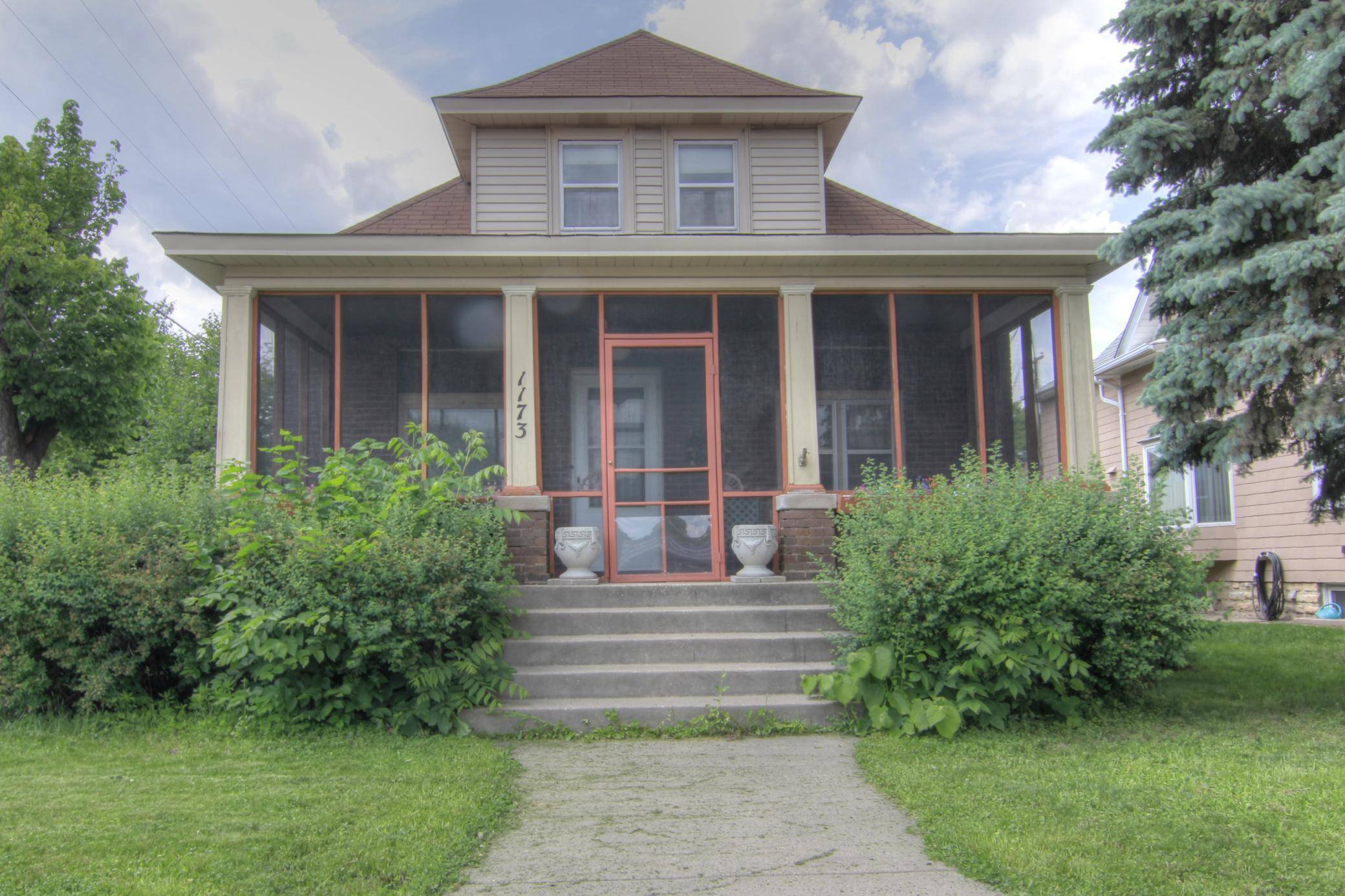 Saint Paul, MN 55117,1173 Rice ST