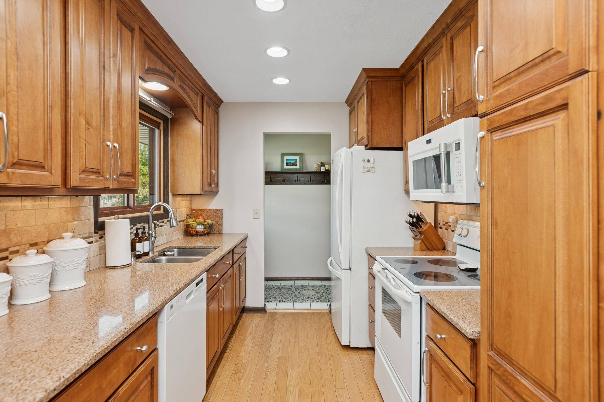 Apple Valley, MN 55124,12827 Euclid AVE