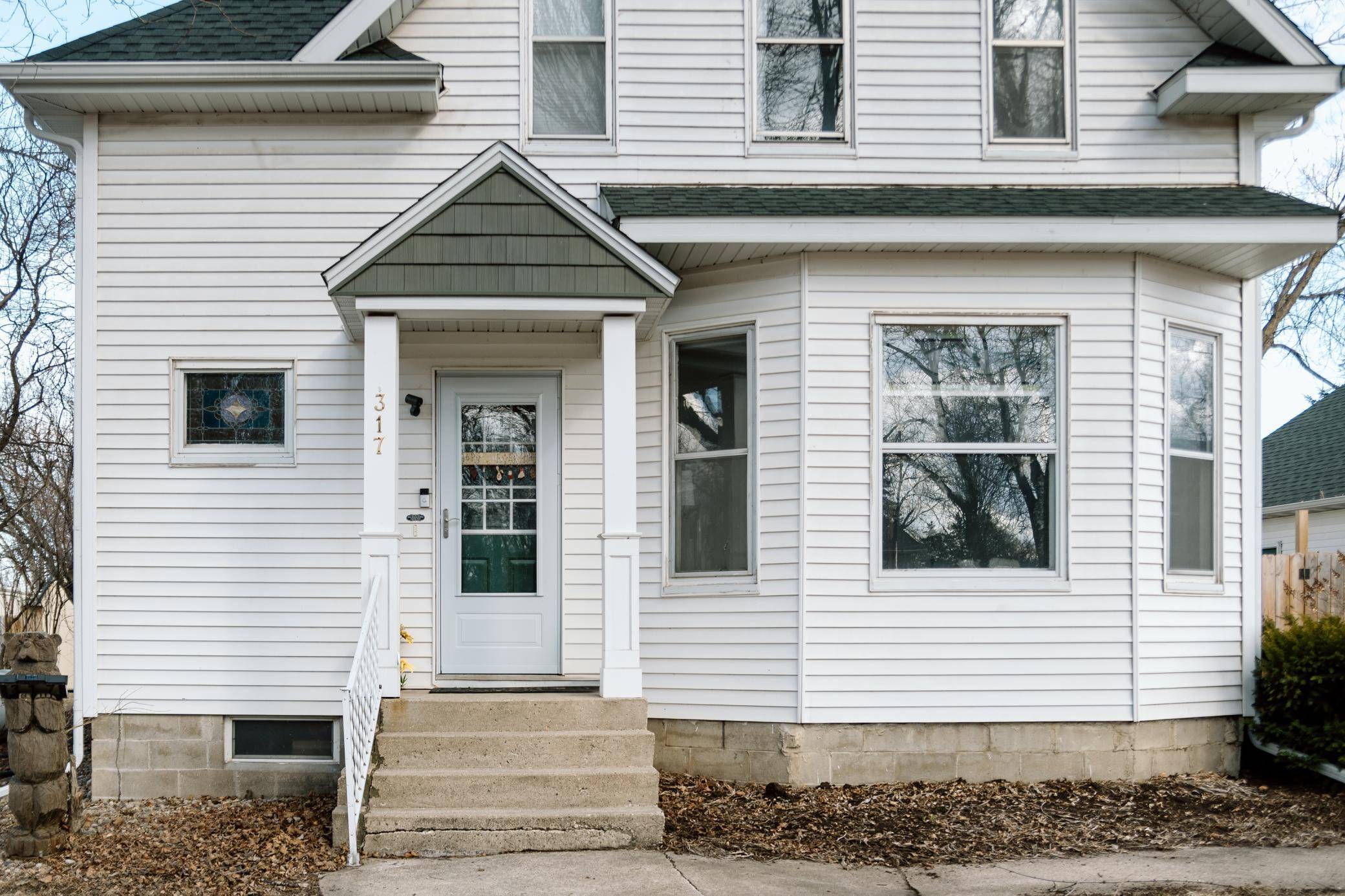 Pennock, MN 56279,317 2nd ST NW