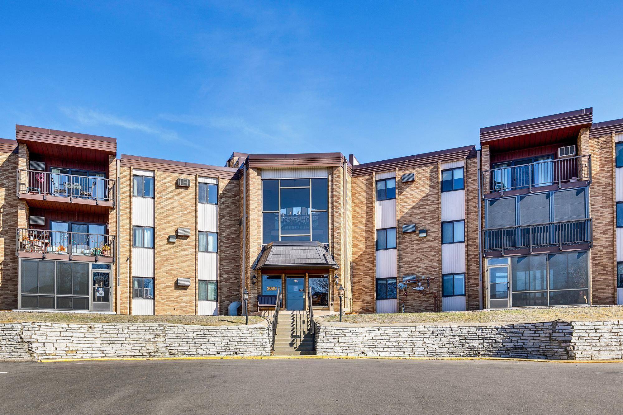 Roseville, MN 55113,2690 Oxford ST N #226