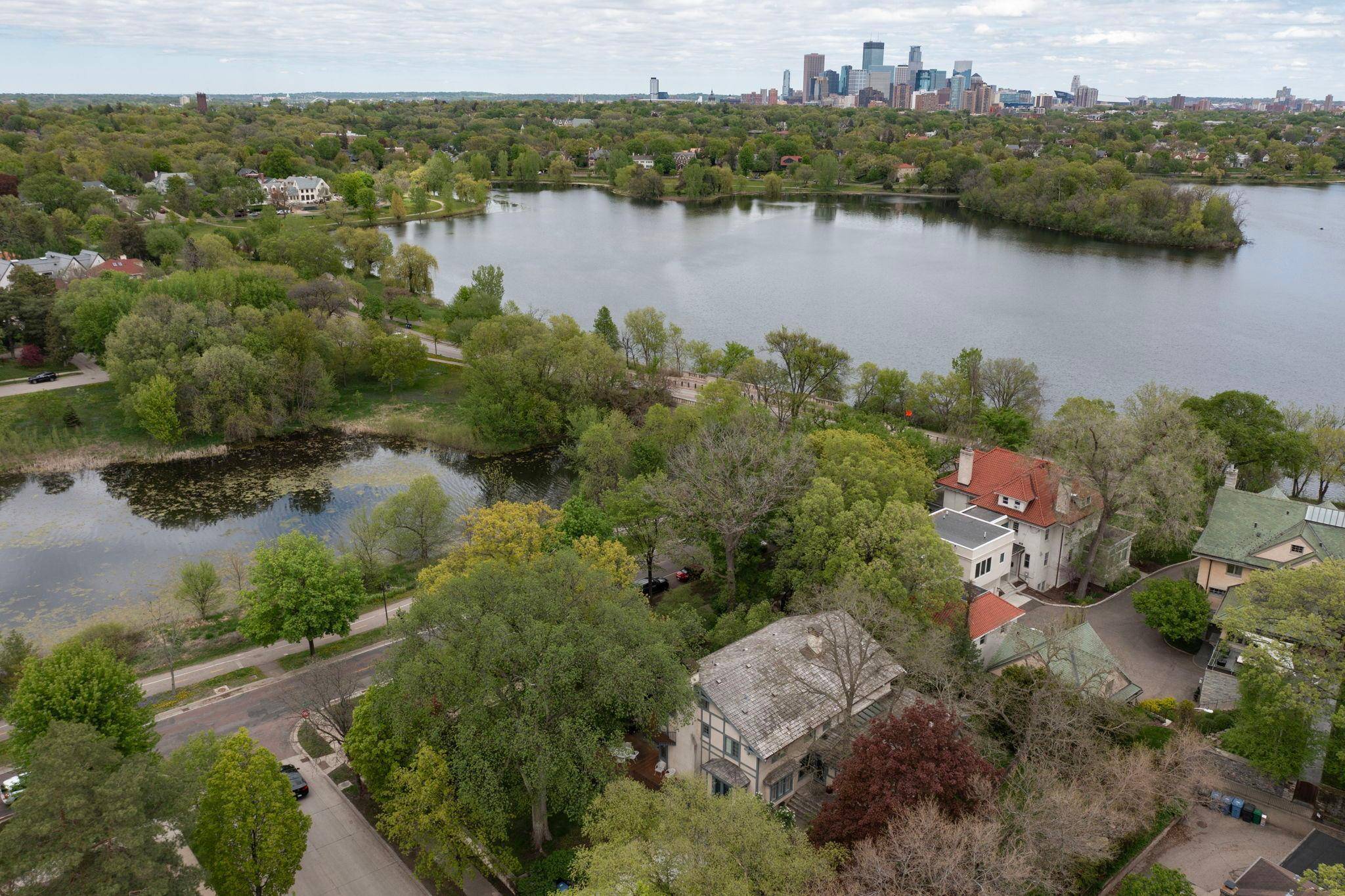 Minneapolis, MN 55416,2617 Dean Pkwy