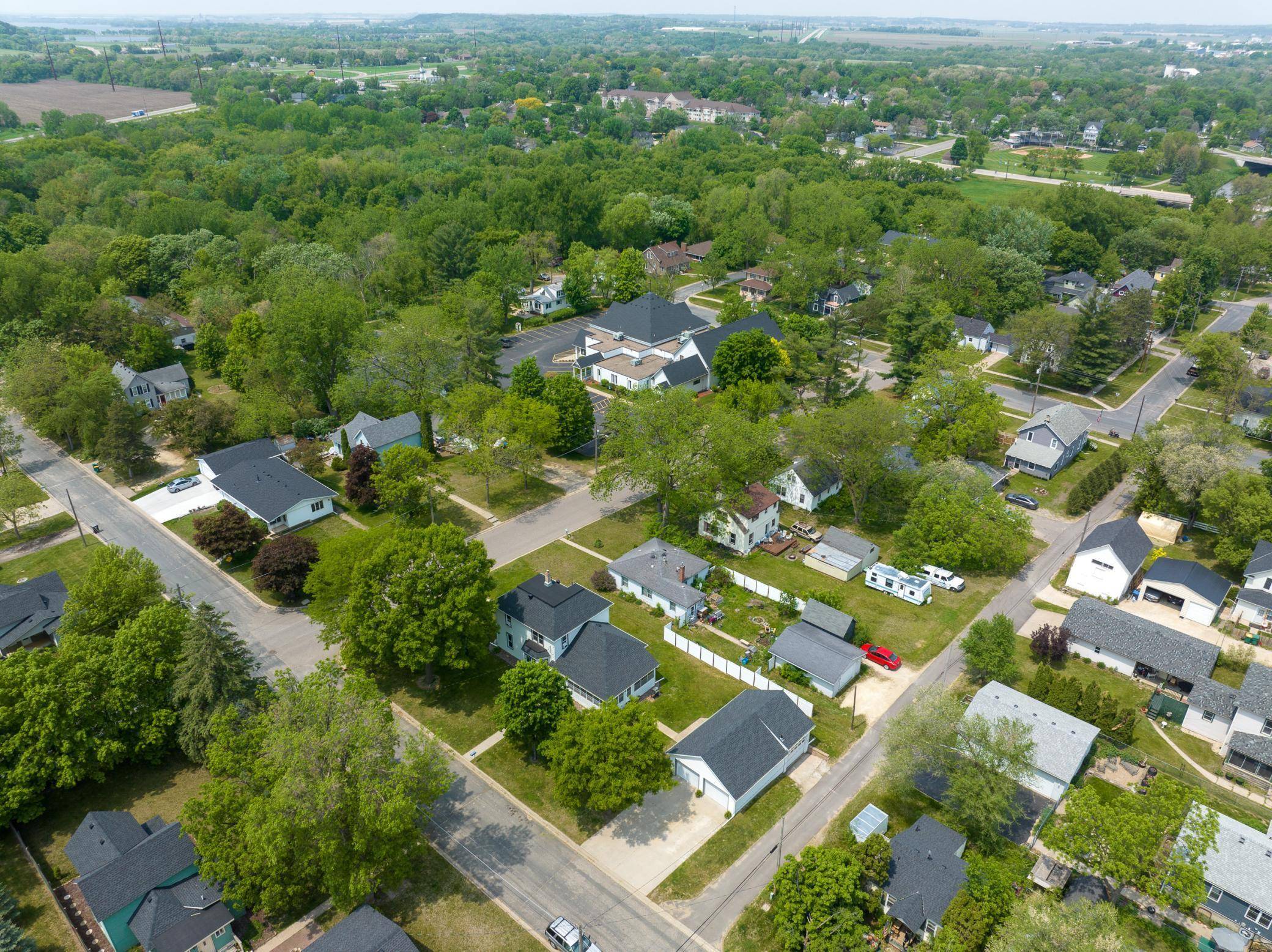 Cannon Falls, MN 55009,425 2nd ST SW