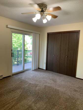 North Mankato, MN 56003,418 Allan AVE