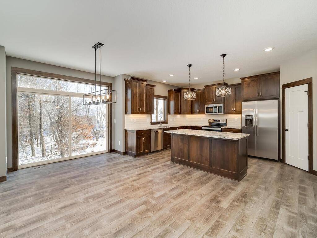 Cambridge, MN 55008,000 Narcissis CT NW