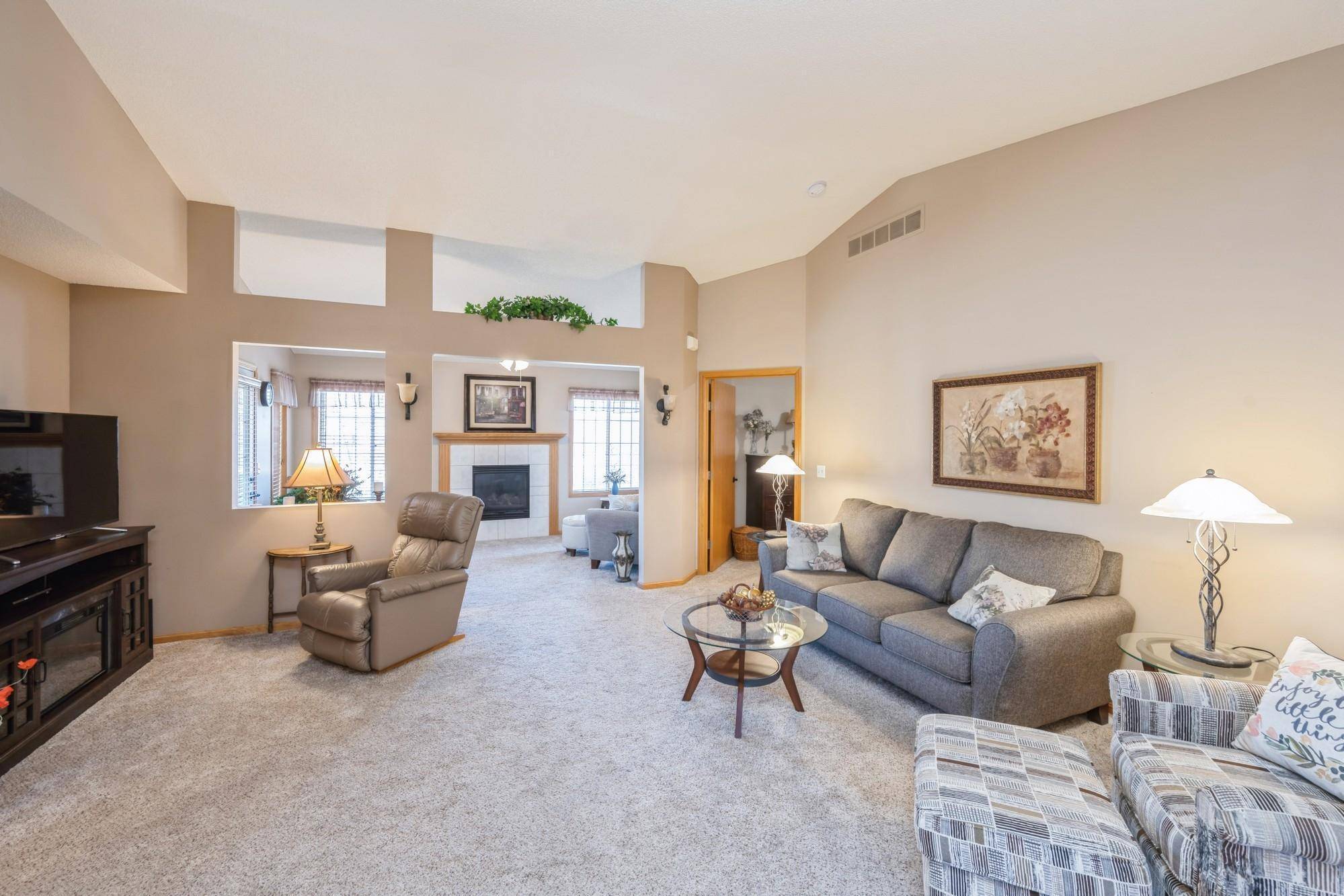 Saint Michael, MN 55376,72 3rd ST NW
