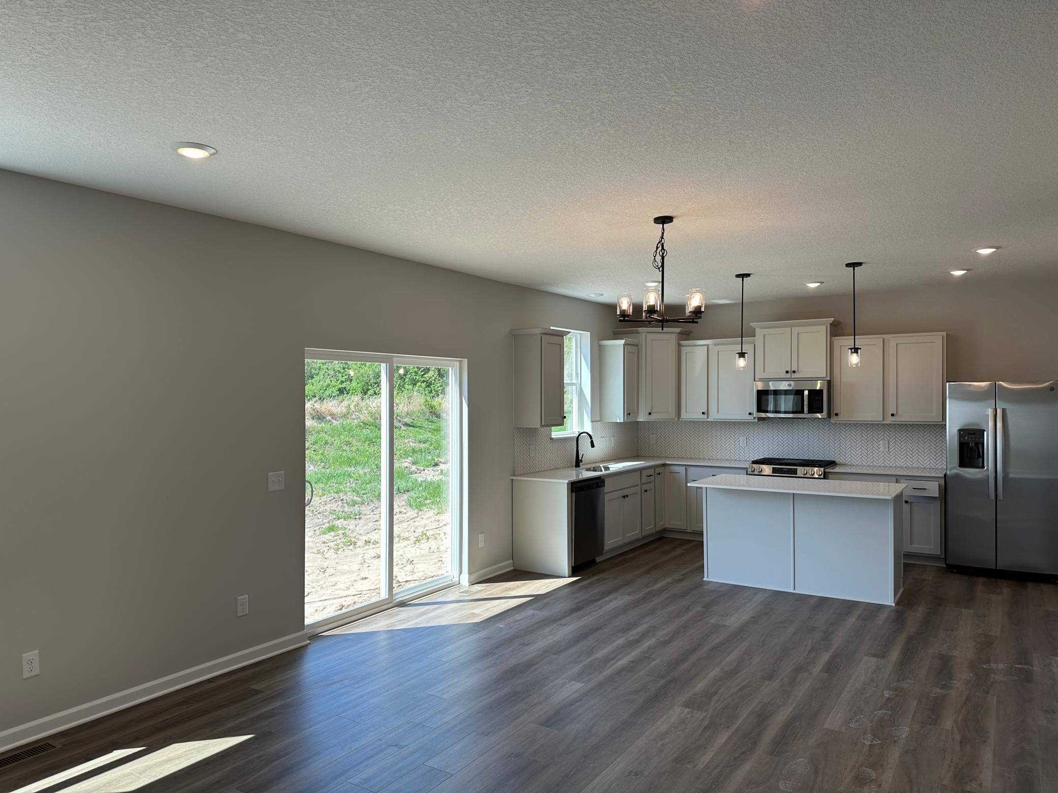 Waconia, MN 55387,1833 Charleston LN