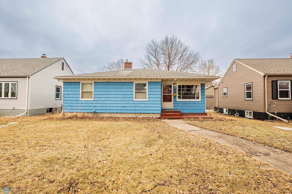 Fargo, ND 58102,1625 11th ST N