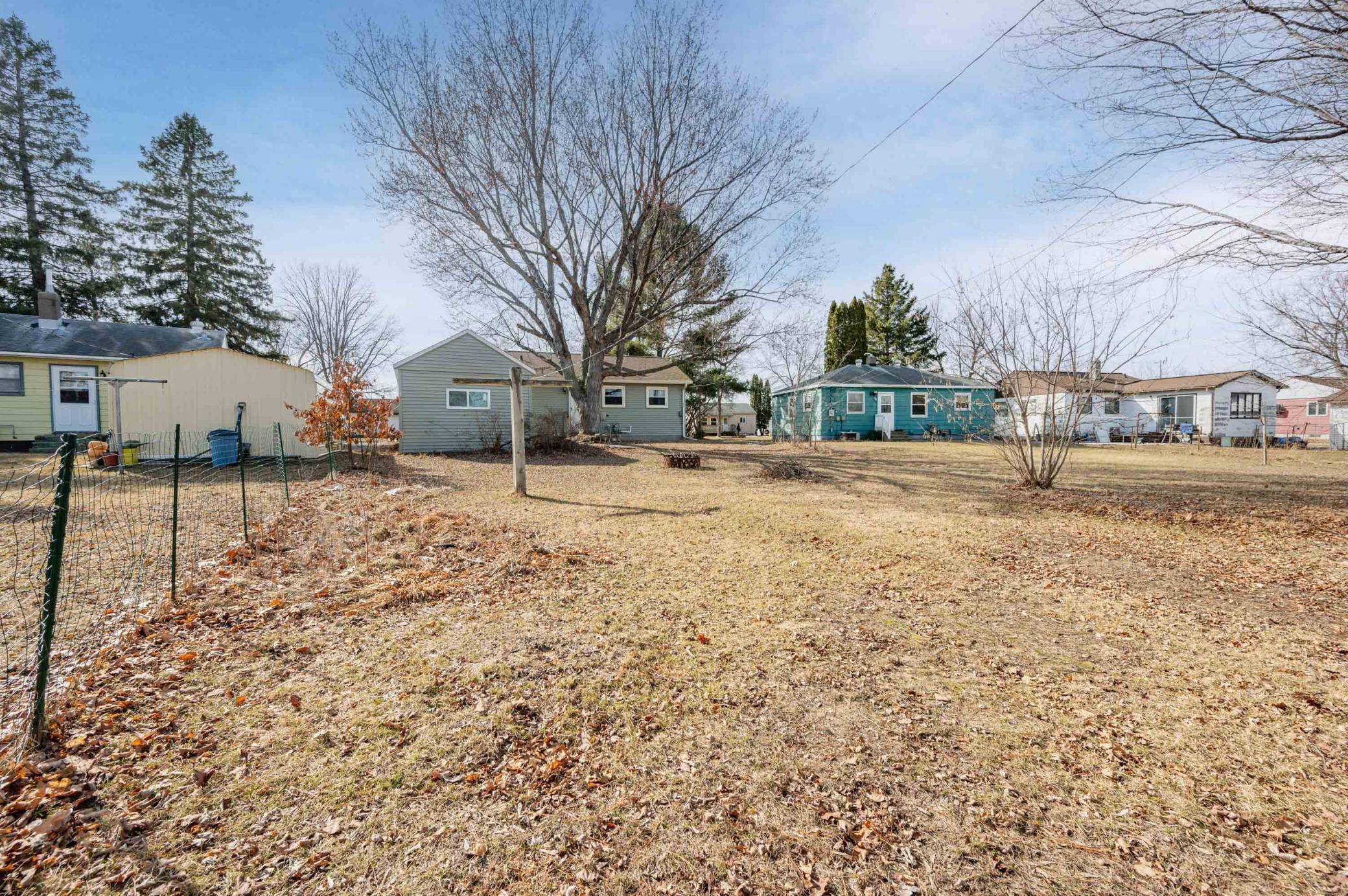 Grand Rapids, MN 55744,910 Clover LN