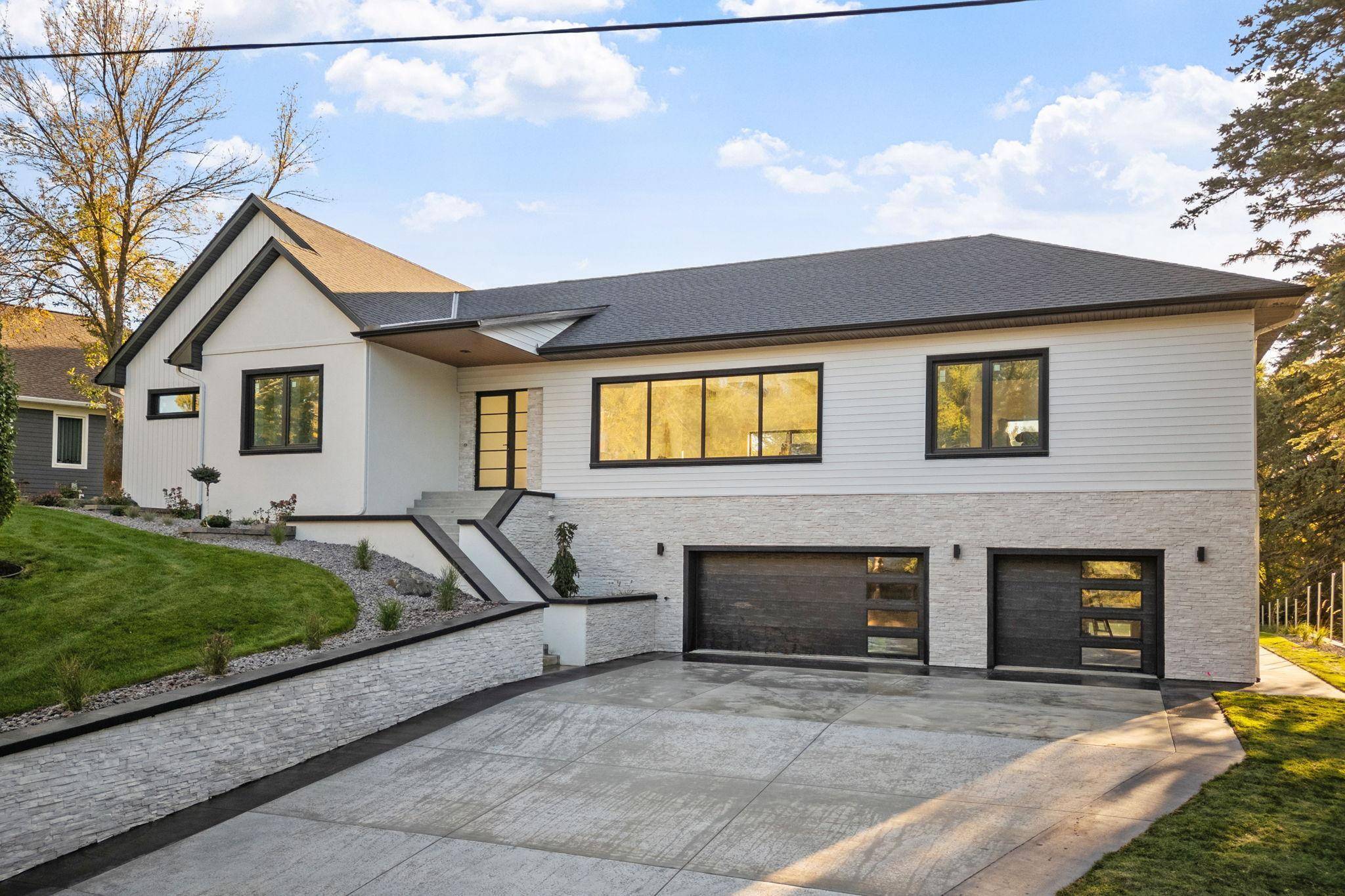 Eden Prairie, MN 55346,6468 Kurtz LN