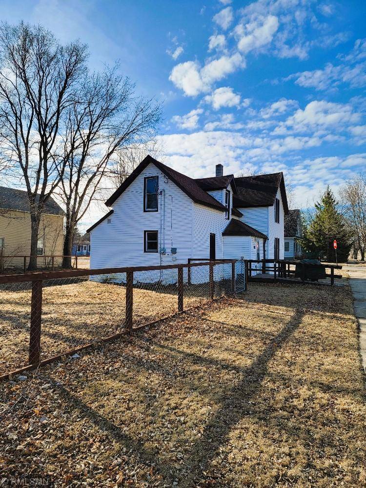 Clarissa, MN 56440,102 Leslie AVE E