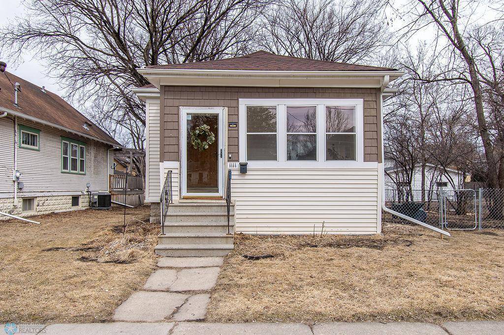 Fargo, ND 58103,1111 8th AVE S