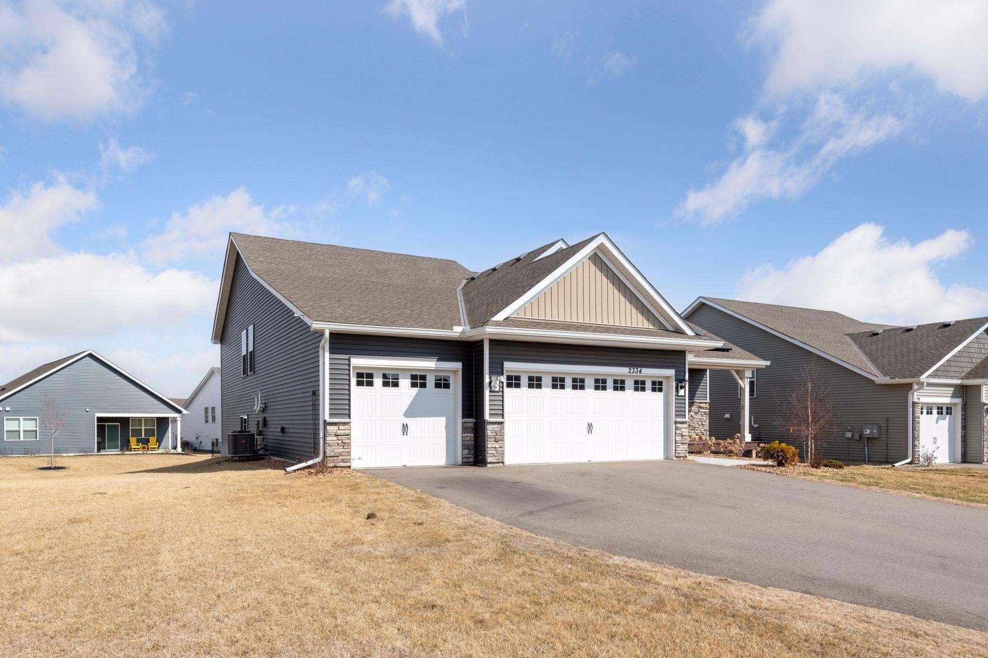 Shakopee, MN 55379,2334 Aragon DR