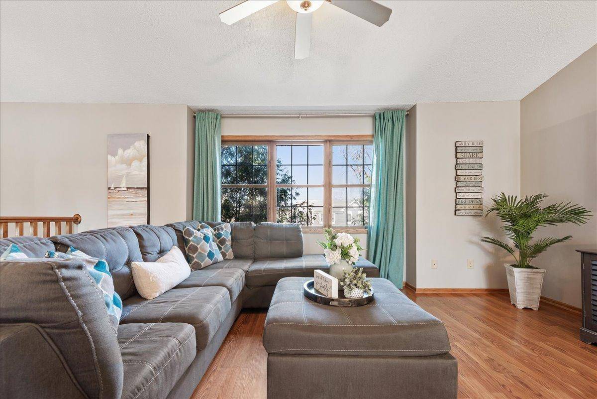 Lakeville, MN 55044,17277 Idlewood WAY