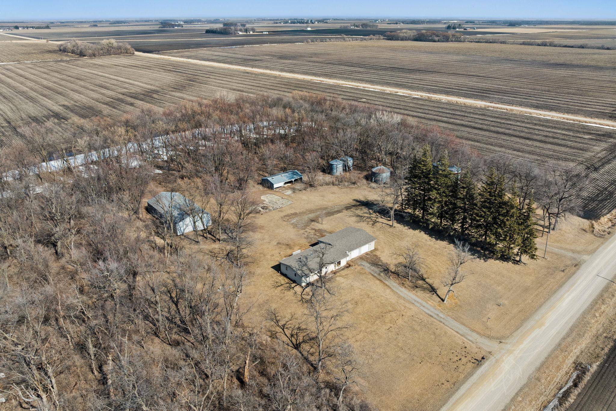 Glenville, MN 56036,88846 State Line RD