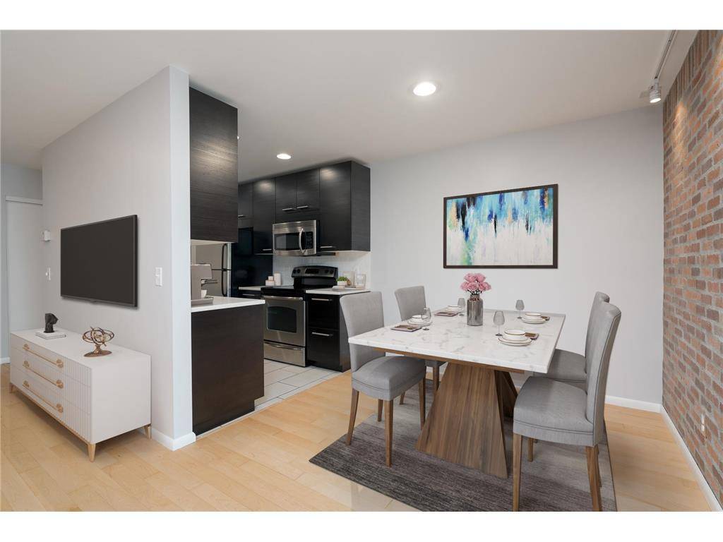 Woodbury, MN 55125,6317 Alderwood #A