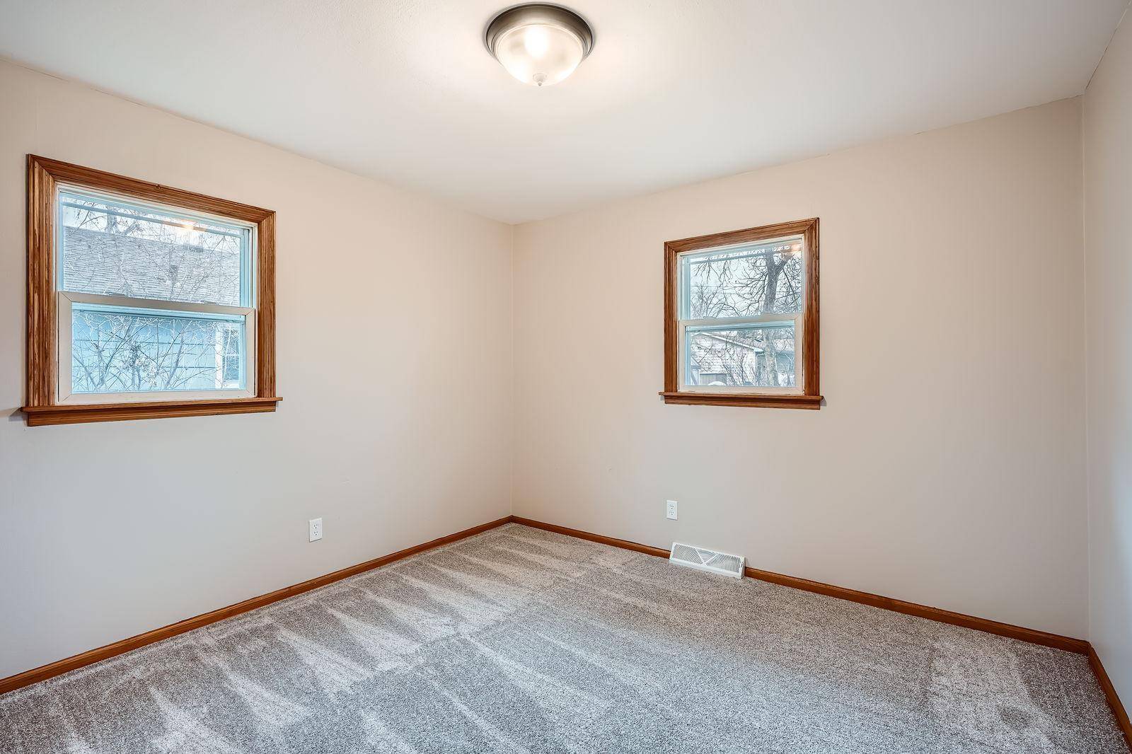 Forest Lake, MN 55025,538 11th AVE SE