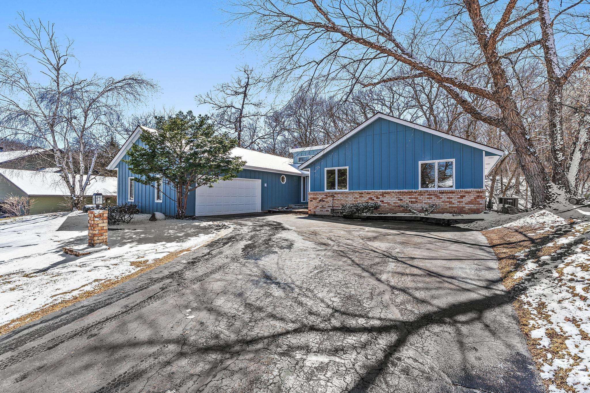 Eagan, MN 55122,1592 Sherwood CT